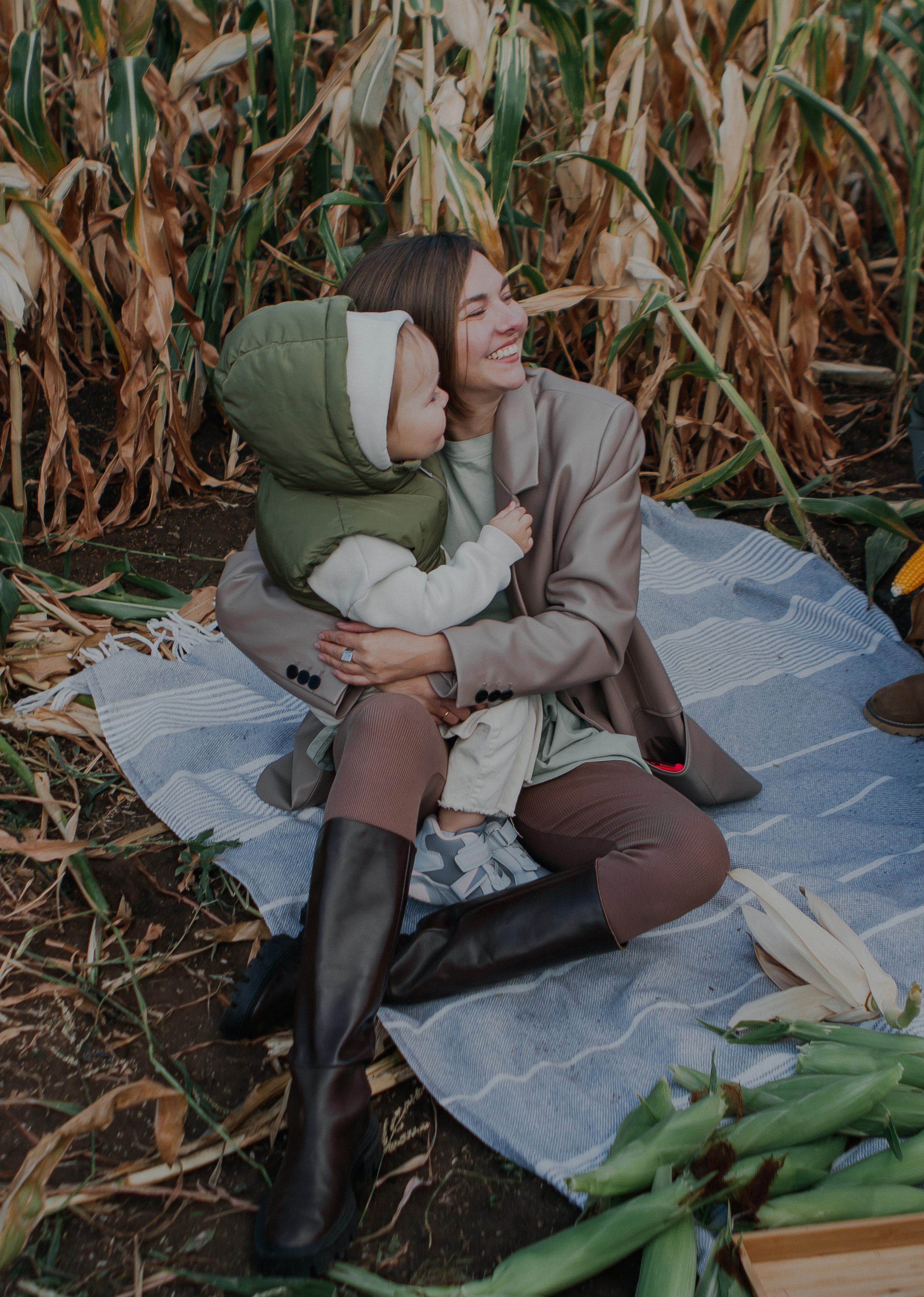 Семейная фотосессия природа. Свадебный и семейный фотограф Ибрагимова Мария из Екатеринбурга