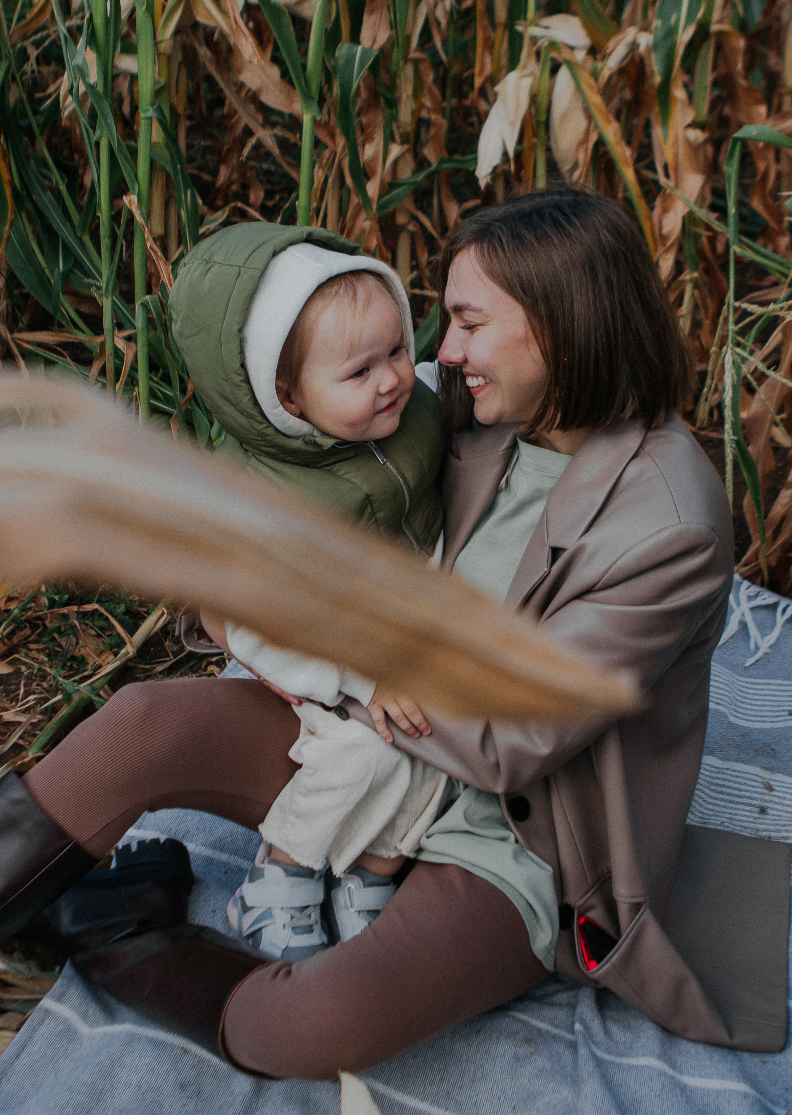 Семейная фотосессия природа. Свадебный и семейный фотограф Ибрагимова Мария из Екатеринбурга