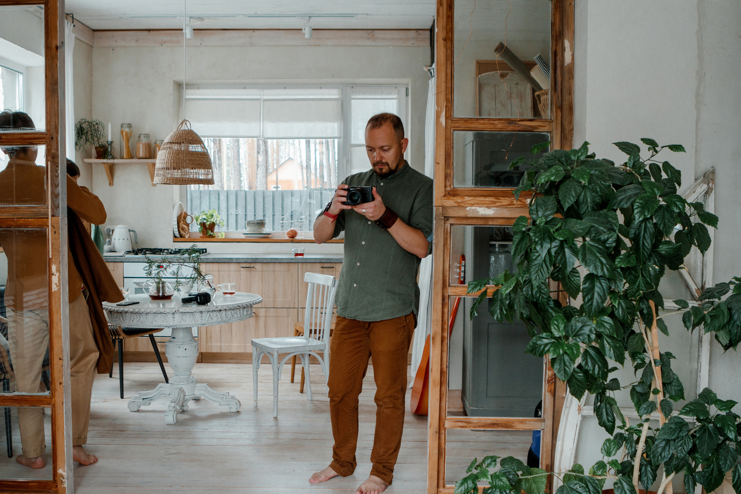Семейная фотосессия дом. Свадебный и семейный фотограф Ибрагимова Мария из Екатеринбурга