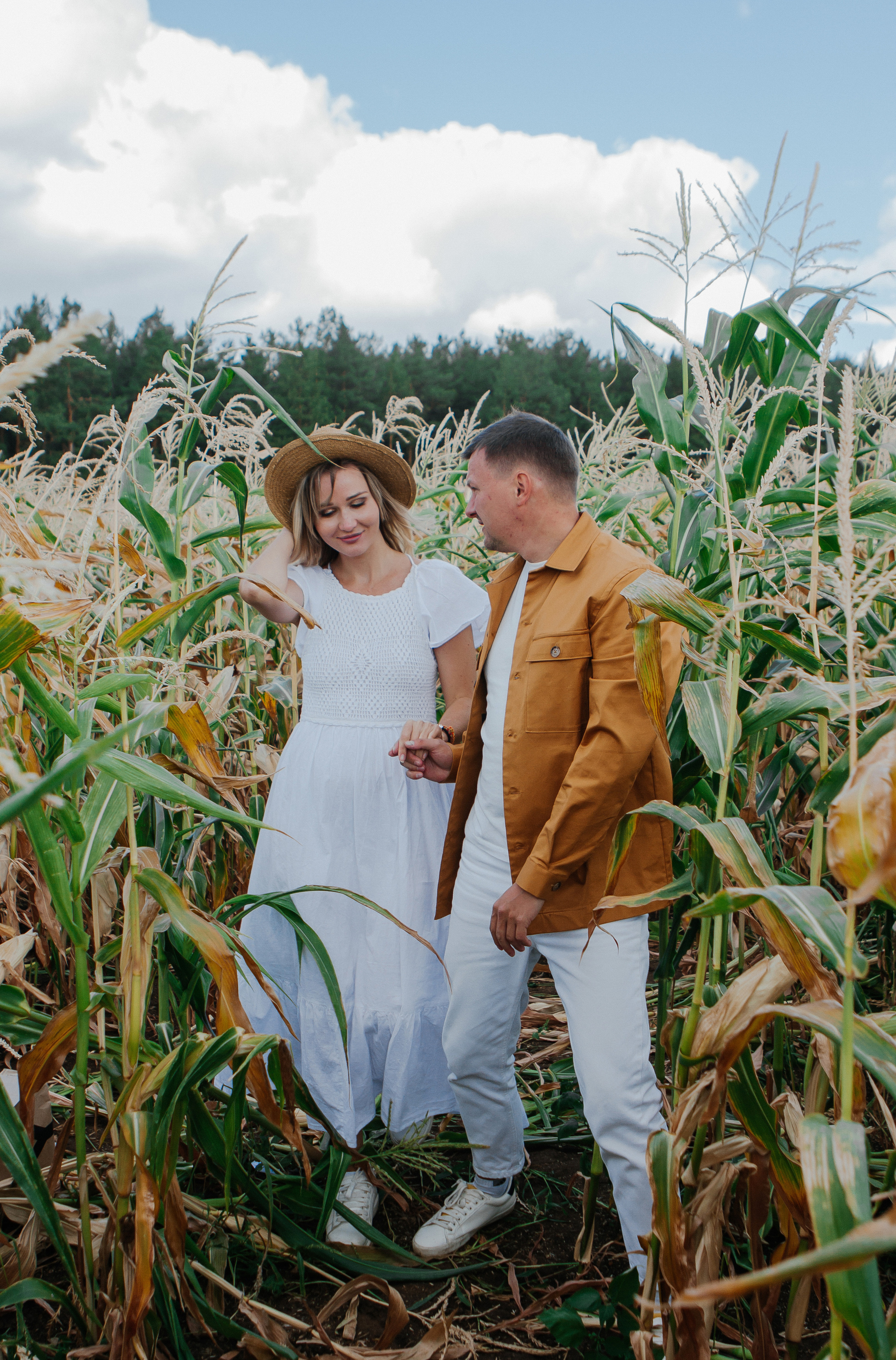 Семейная фотосессия природа. Свадебный и семейный фотограф Ибрагимова Мария из Екатеринбурга