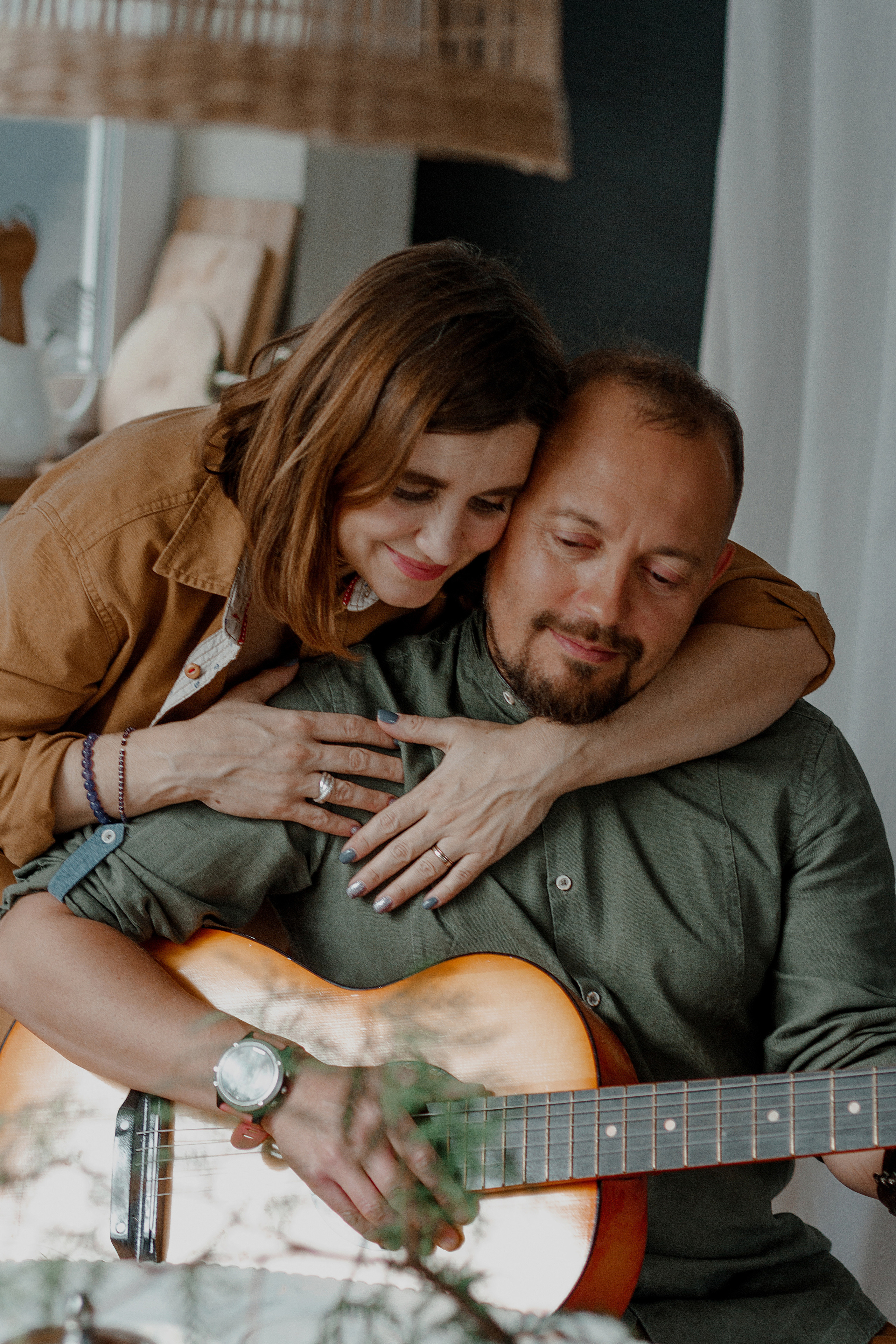 Семейная фотосессия дом. Свадебный и семейный фотограф Ибрагимова Мария из Екатеринбурга