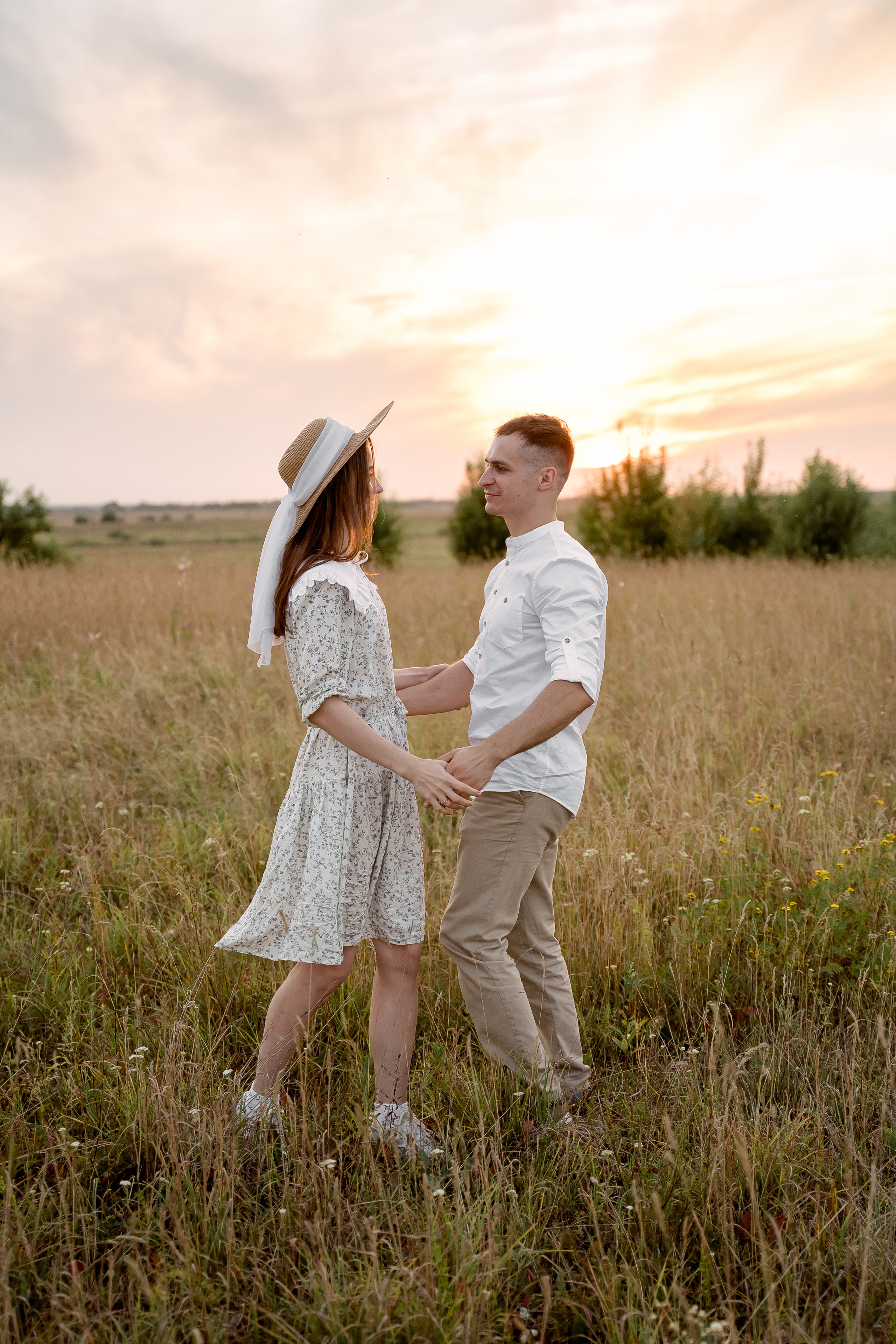 Иван & Варвара. Семейный и свадебный фотограф в Великом Новгороде и Санкт-Петербурге В