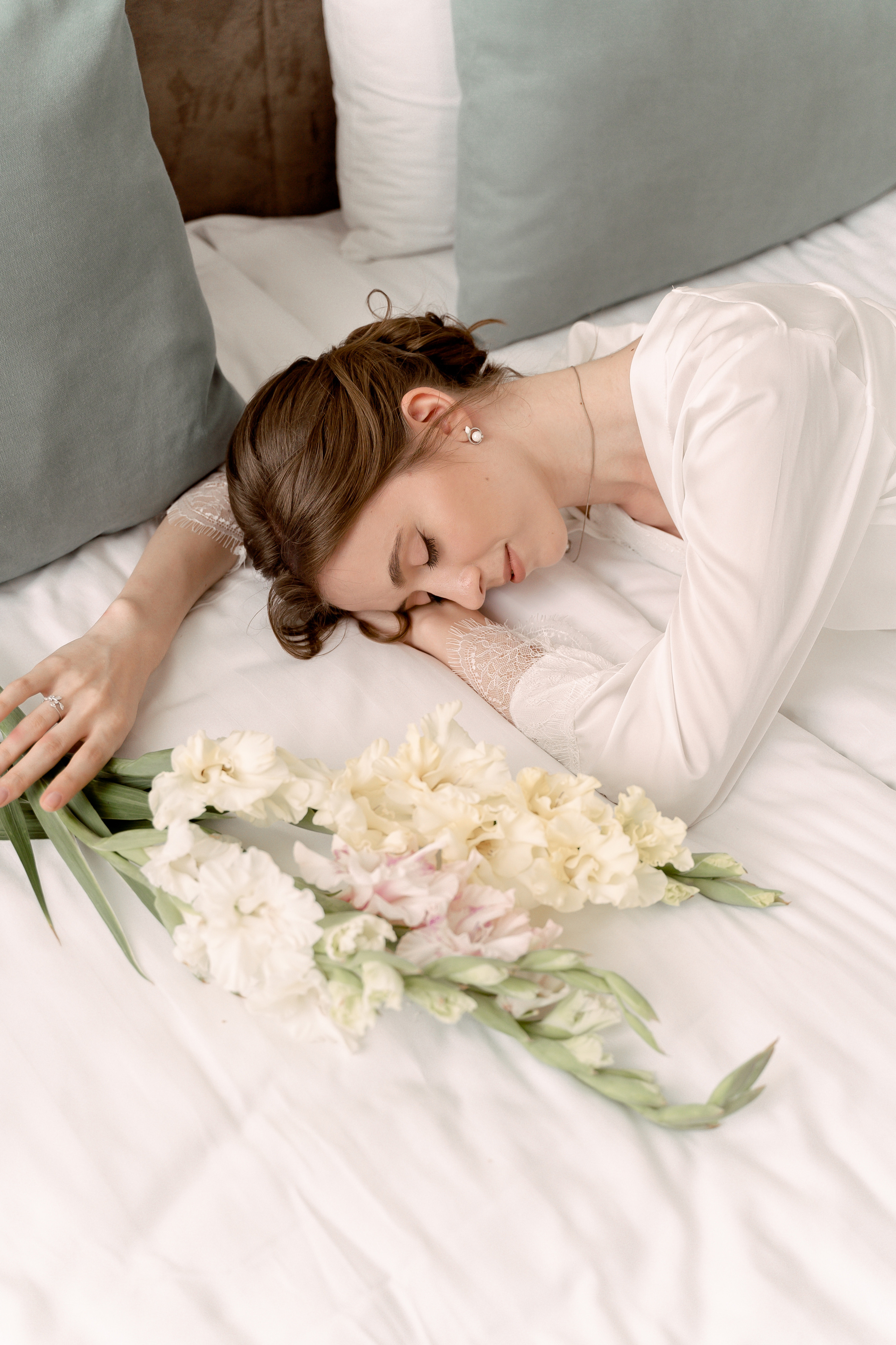 Иван & Варвара. Семейный и свадебный фотограф в Великом Новгороде и Санкт-Петербурге В