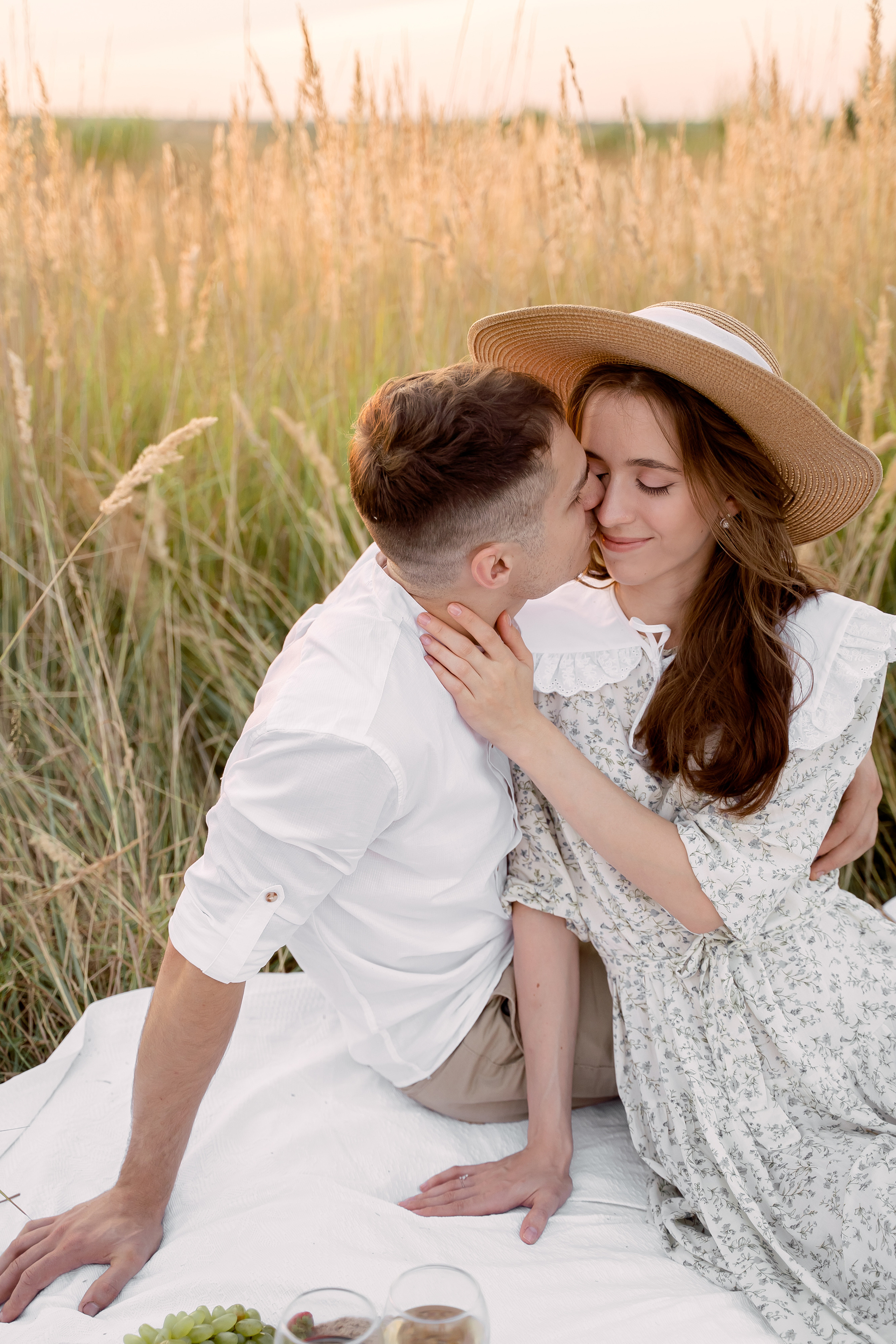 Иван & Варвара. Семейный и свадебный фотограф в Великом Новгороде и Санкт-Петербурге В