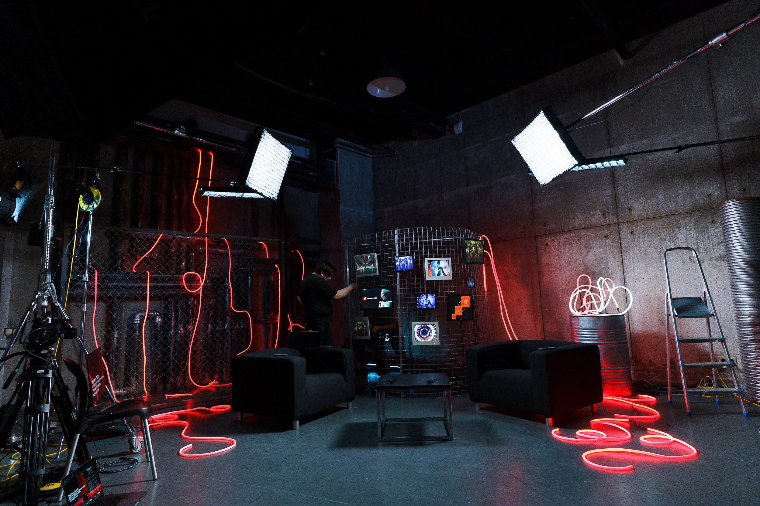 Бэкстейдж подкаста и ютуб шоу. Концертный и портретный фотограф Москва и Санкт-Петербург