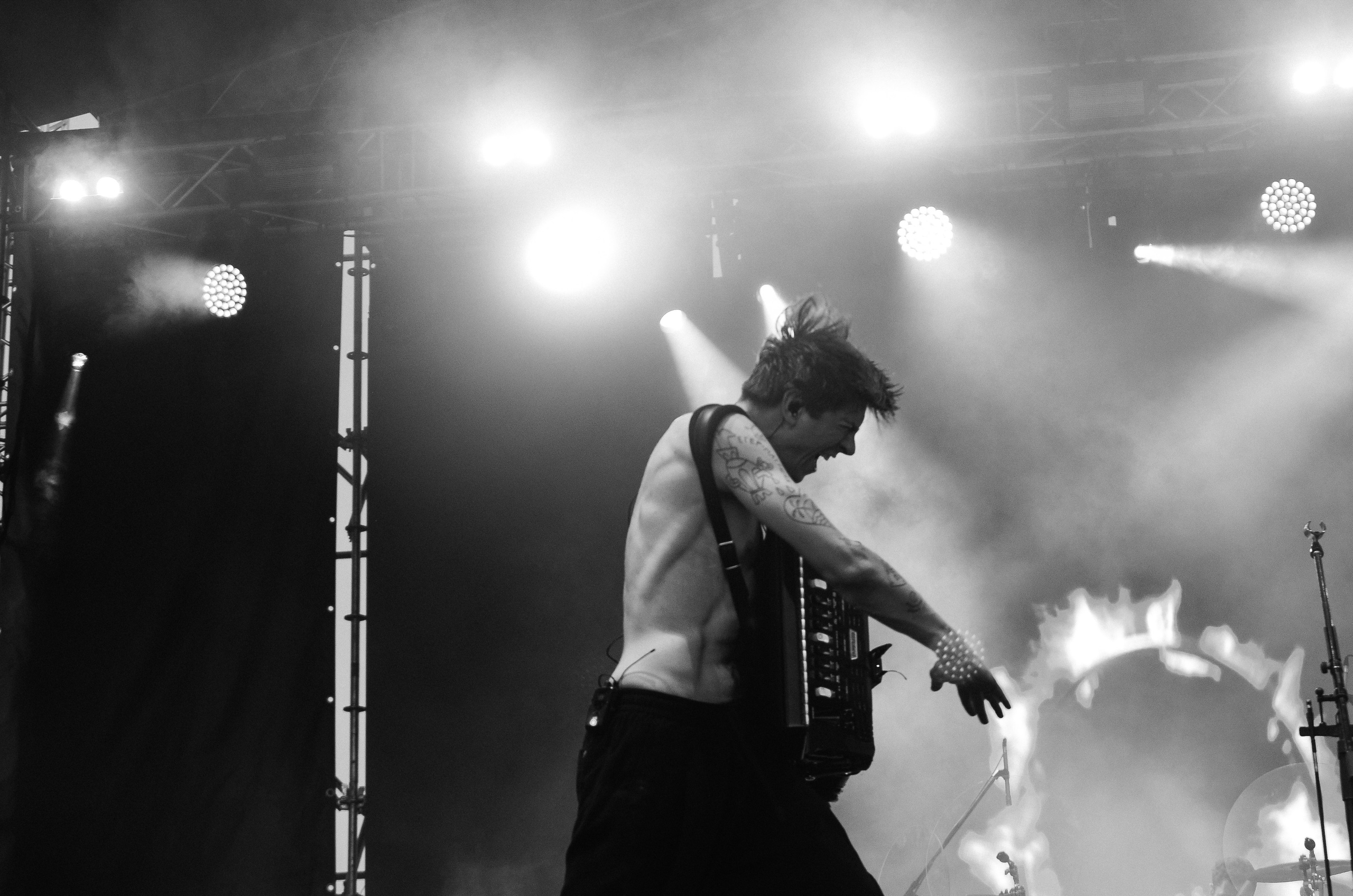 Концерт The Hatters на фестивале «Грань» в Барнауле. Денисова Аля — фотограф для парных съемок и индивидуальных историй в Барнауле