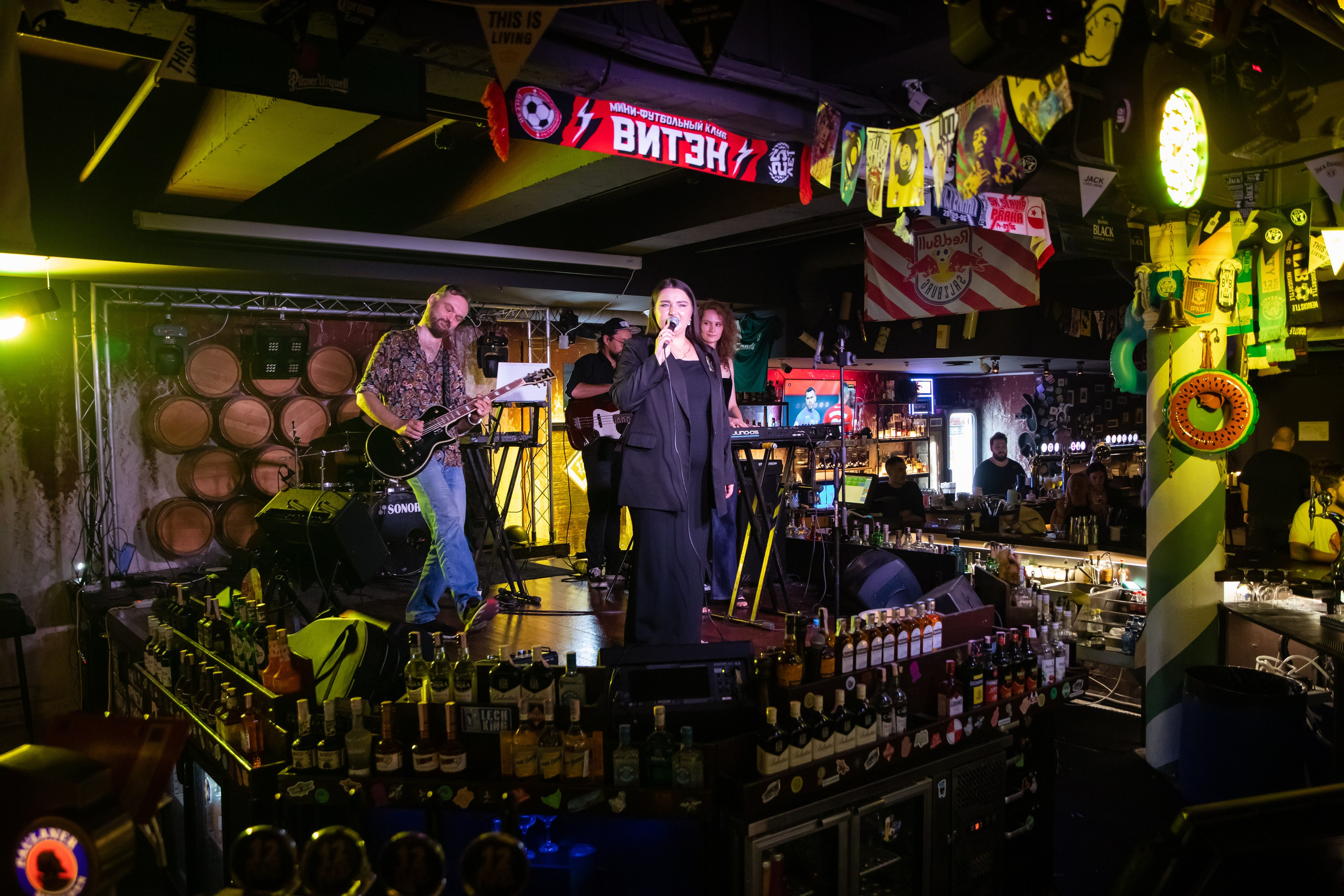 Паб 12. Репортажный фотограф Минск ❘ Костецкий Илья ❘ Беларусь