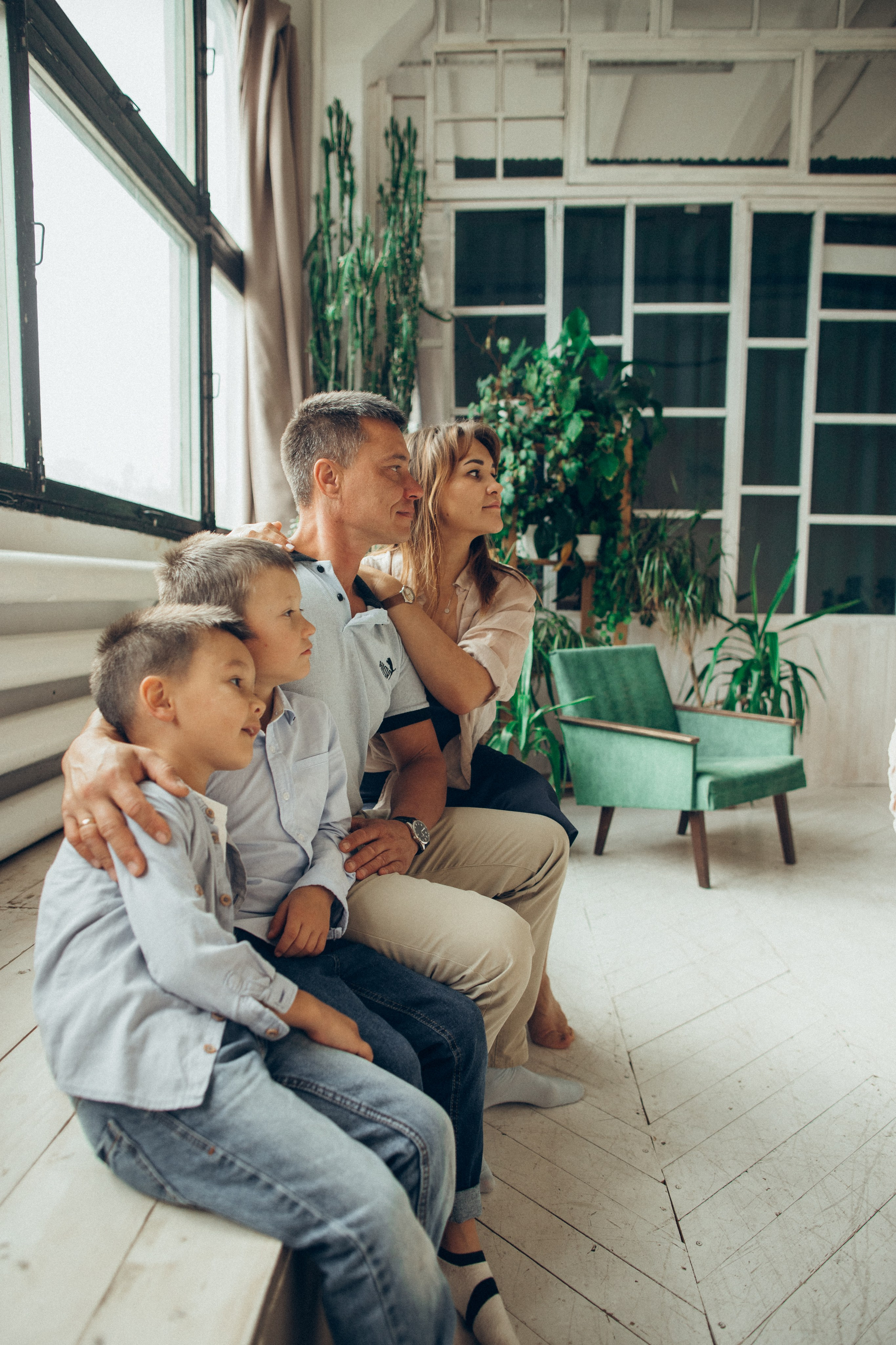 Евгений, Регина, Тимур, Роман. Семейный фотограф новорожденных УФА Гульнара Зиновьева