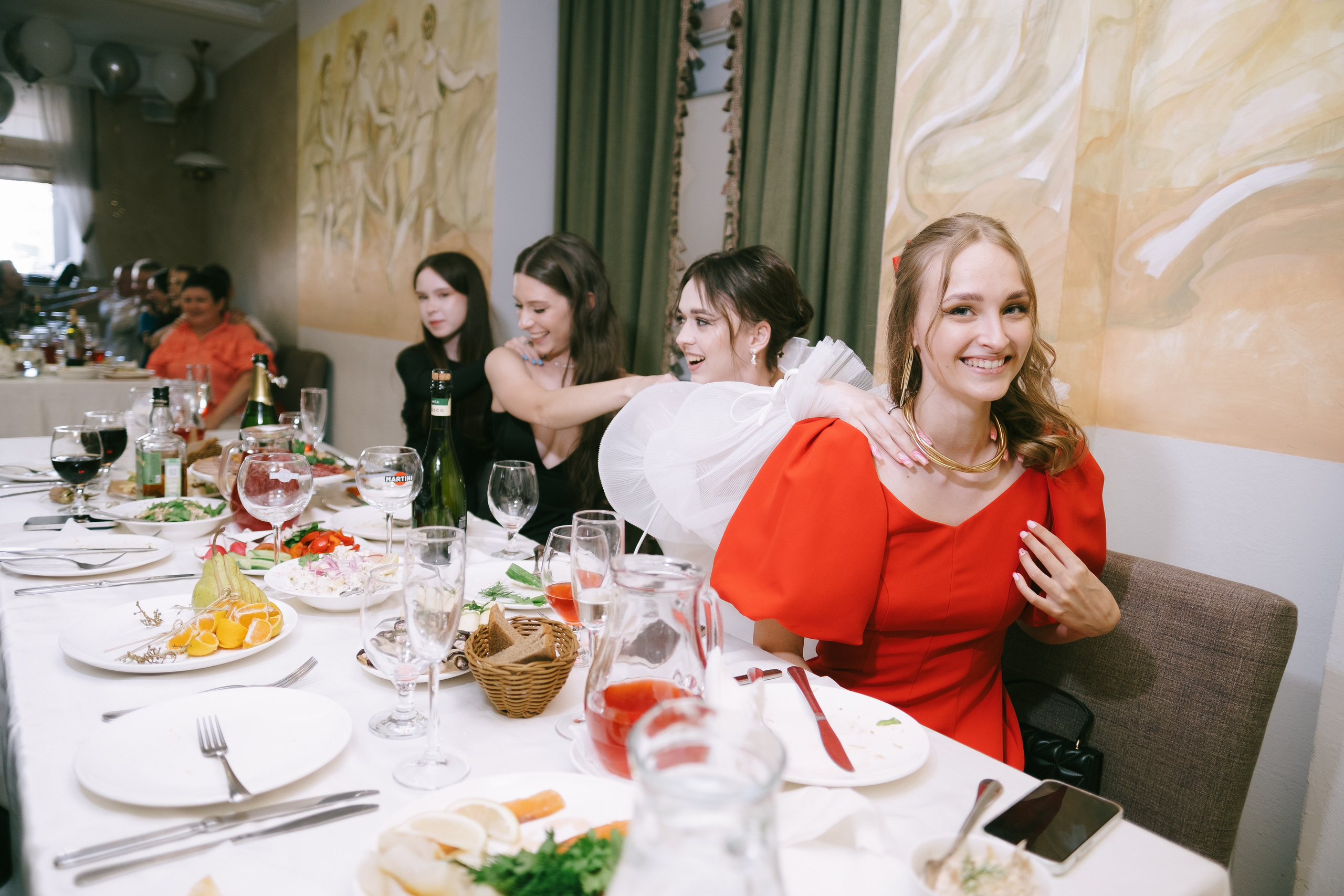 Выпускной школа 33. Свадебный и репортажной фотограф Денис Ожигин в Краснодаре и Краснодарском крае