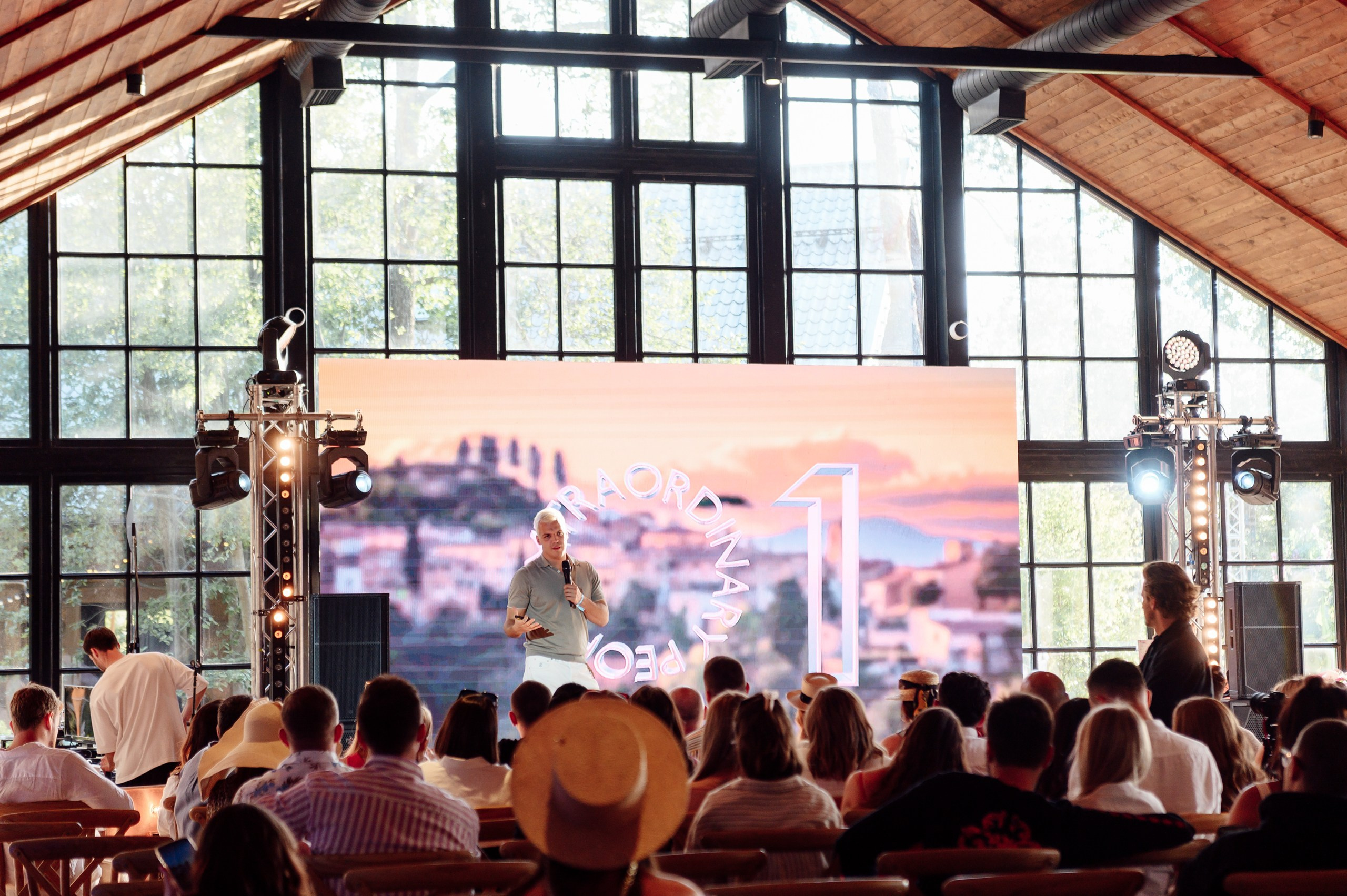 Club 500. O1. SkyRiver