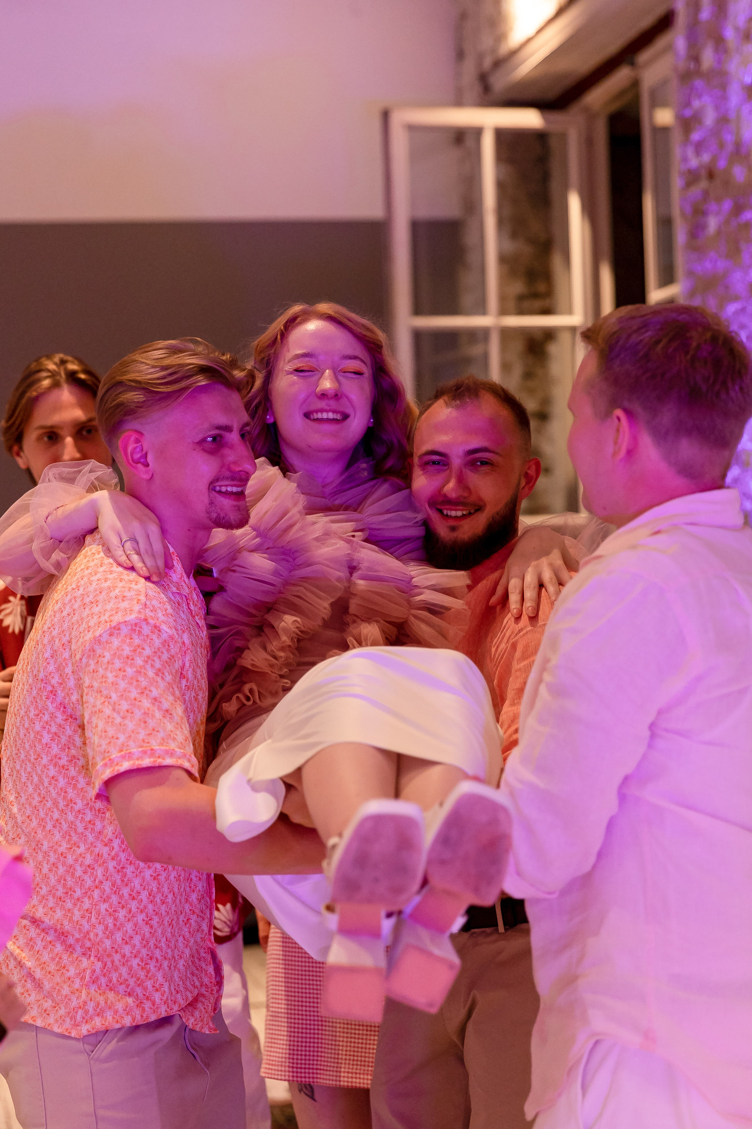 На топ 100 — второй вариант. Свадебный фотограф Колесников Антон