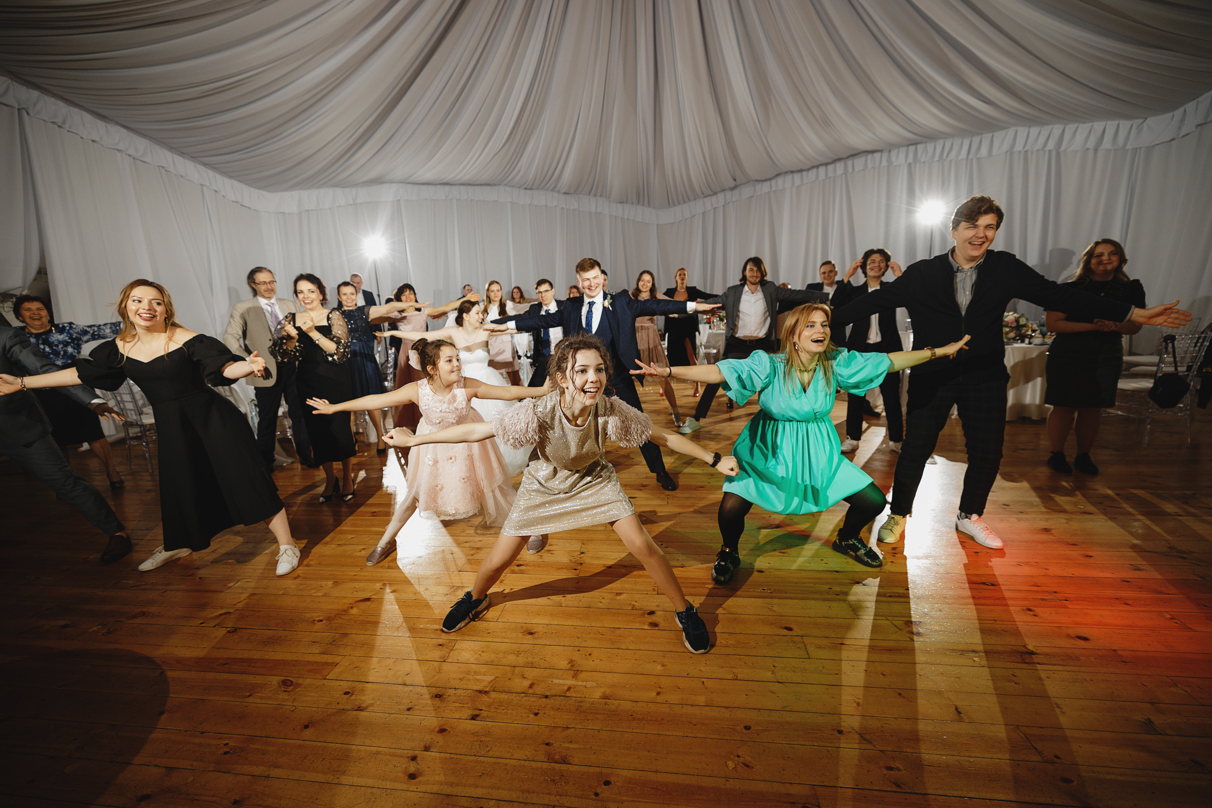 Владимир и Виктория. Свадебный фотограф и видеограф Дмитрий Горяченков