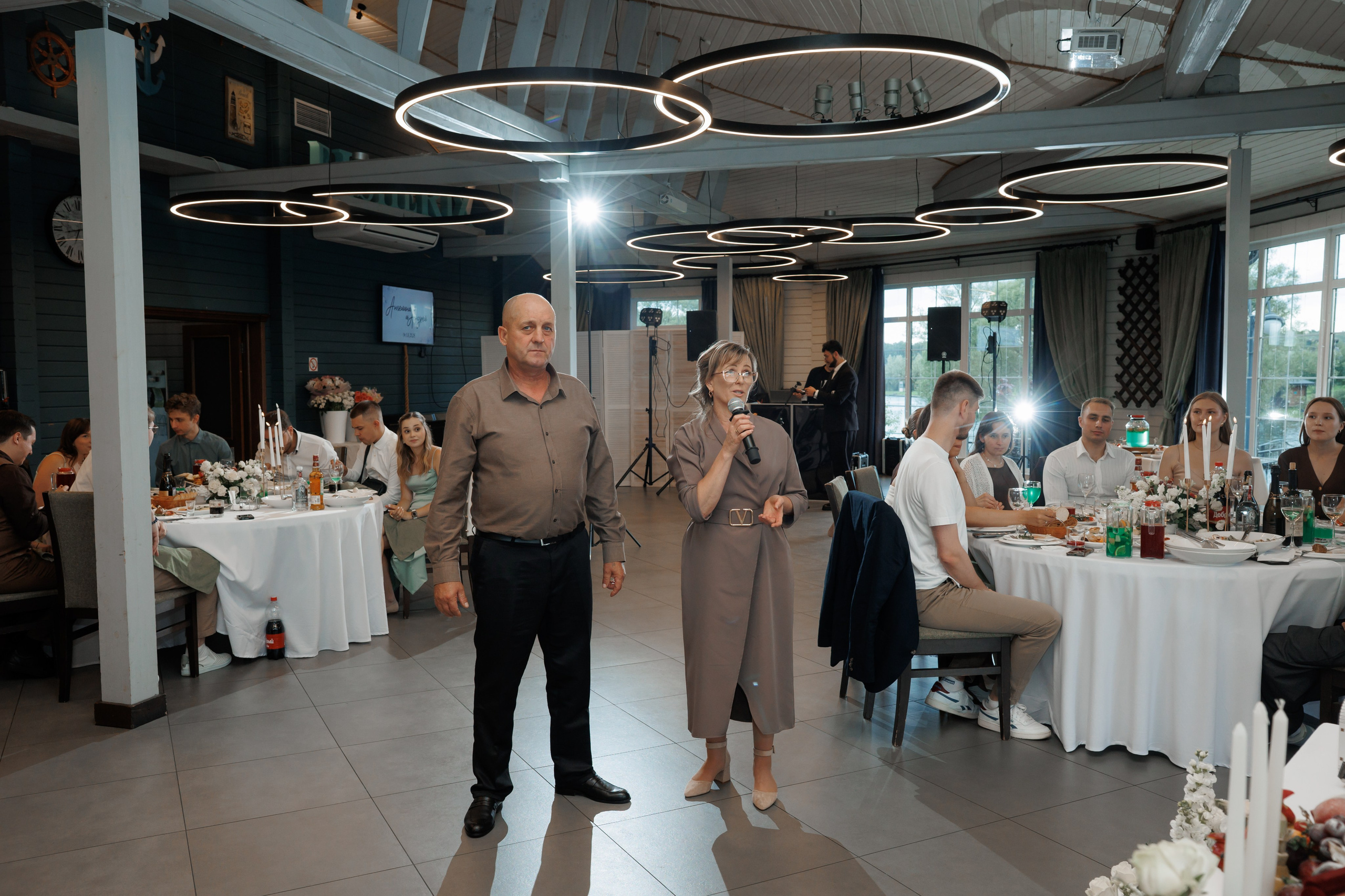 Регистрация в отеле Fish Point, ЗАГС Бутово, прогулка в Остафьево. Свадебный и репортажный фотограф (Москва, Королев и другие)