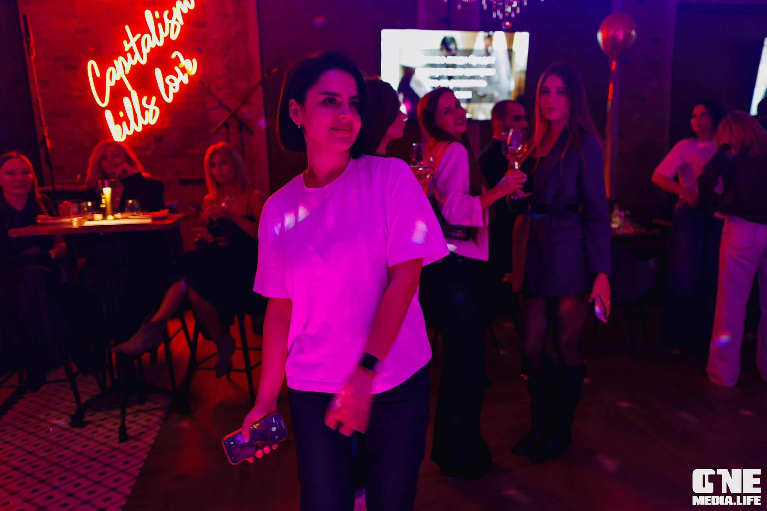 Фоторепортаж из караоке-клуба Белгравия. One Media Life: фоторепортажи, фотоотчеты с мероприятий и заведений