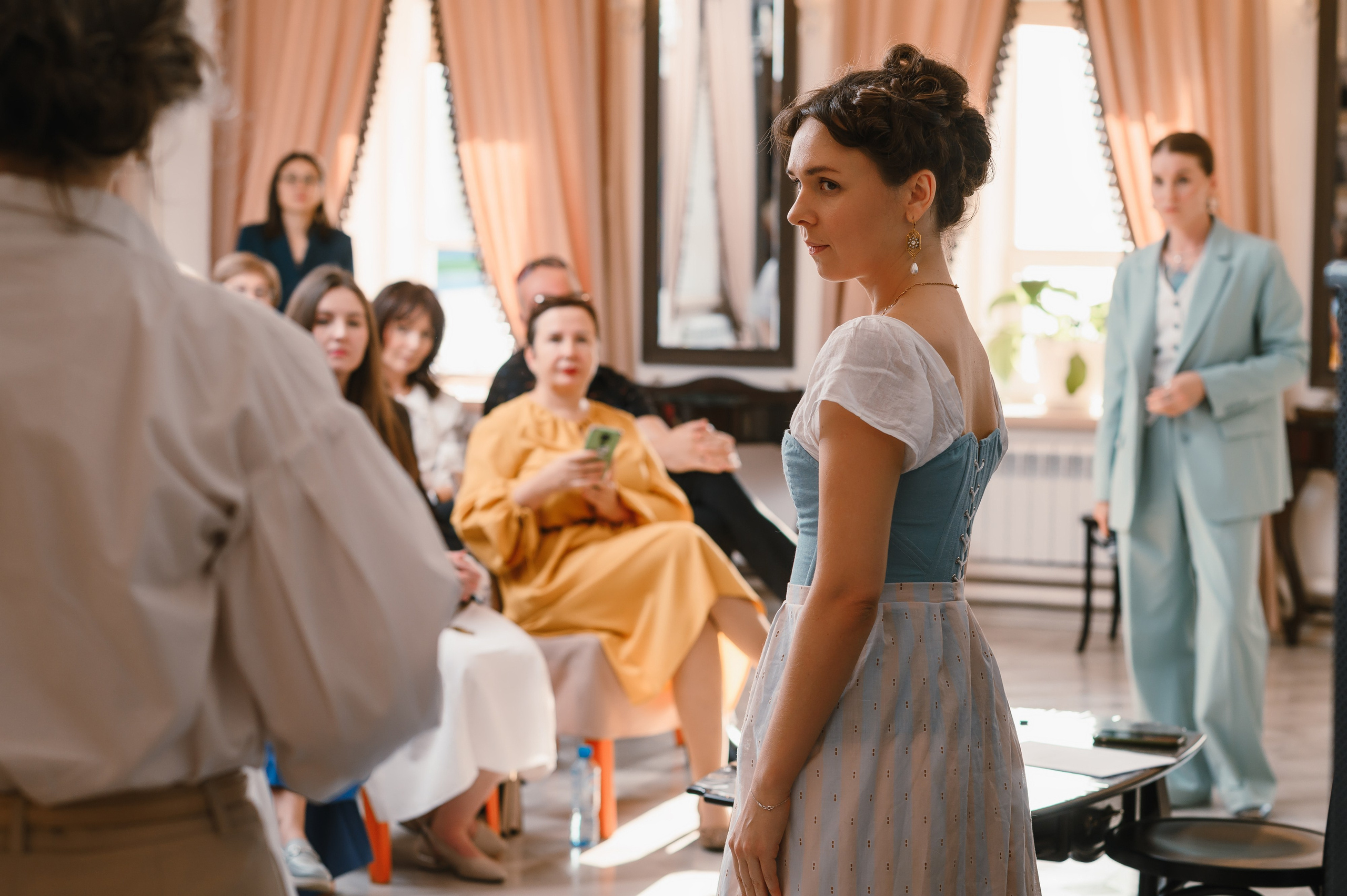 «Евгений Онегин»: лекция в особняке. Wedding and family photographer USA