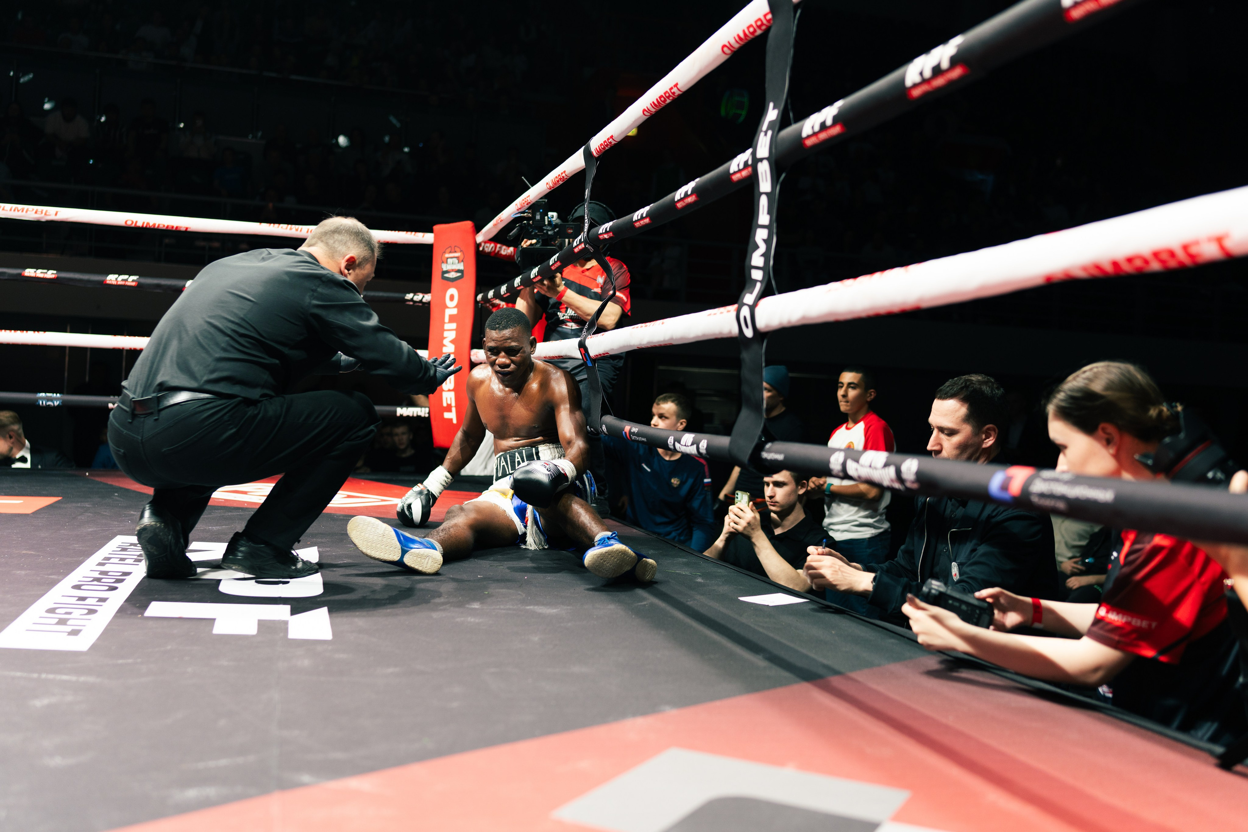 Бокс. Фотограф в СПБ Алмаз Камаев