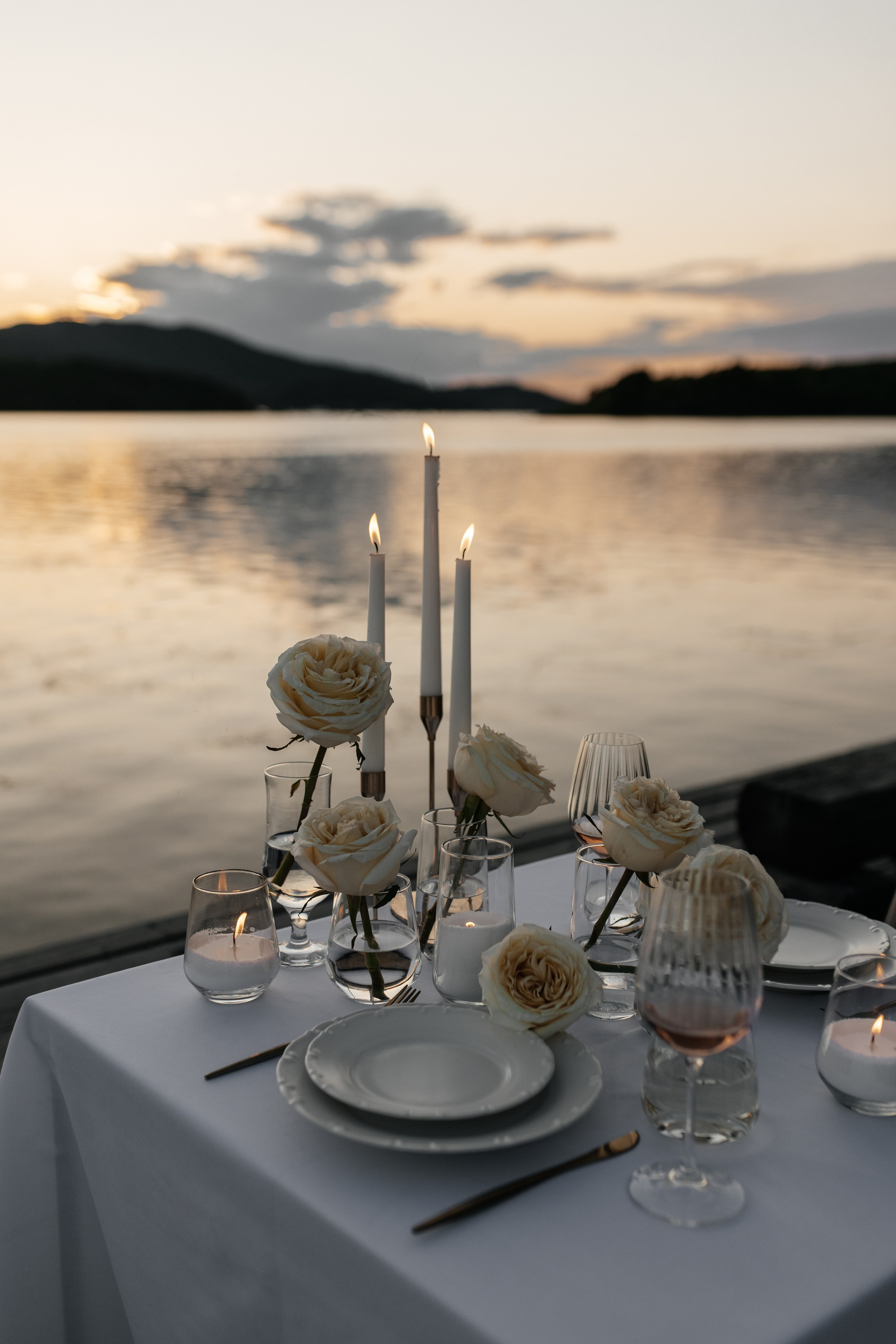 Свидание у моря во Владивсотоке. Организация свадеб и других мероприятий во Владивостоке от «Рядом быть»