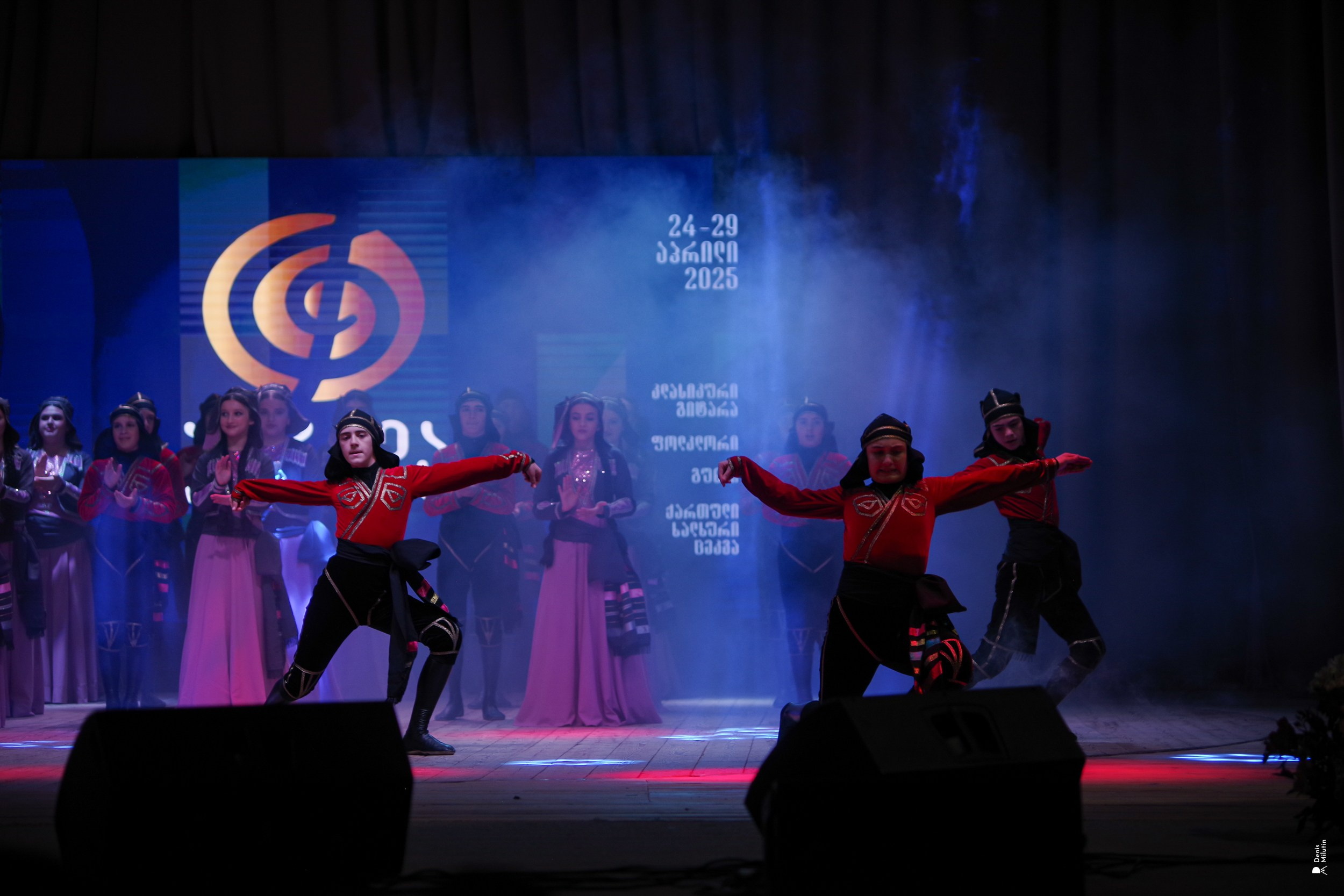 Танцы в Хоби. Портретный фотограф Денис Милютин