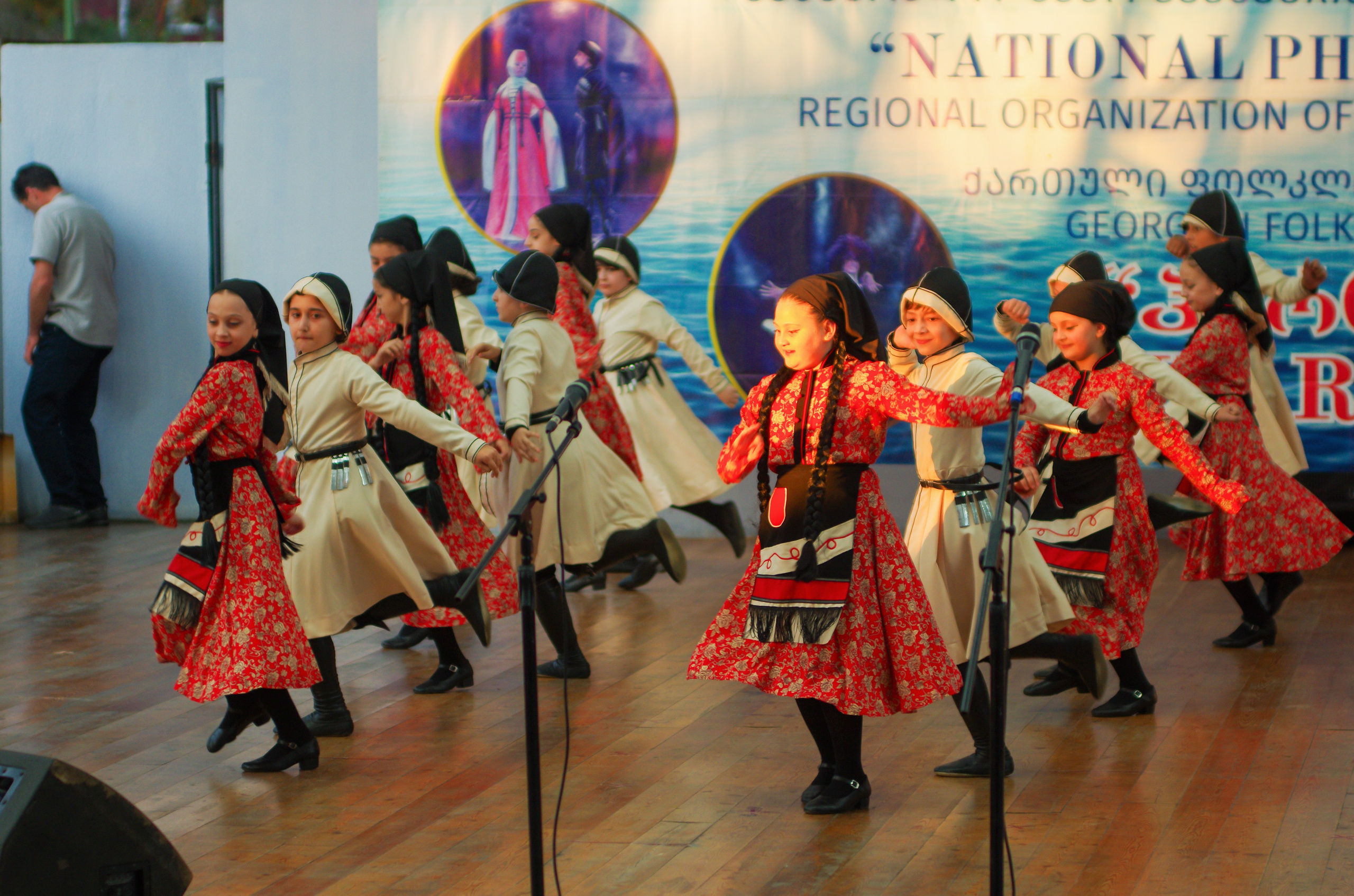 Кабулети Танцы. Портретный фотограф Денис Милютин