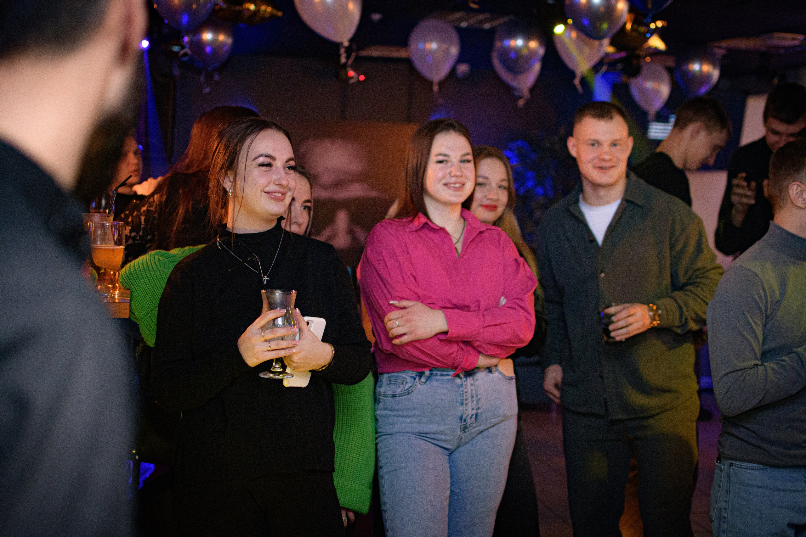 HOLLYWOOD / 6 YEARS. Photokarish