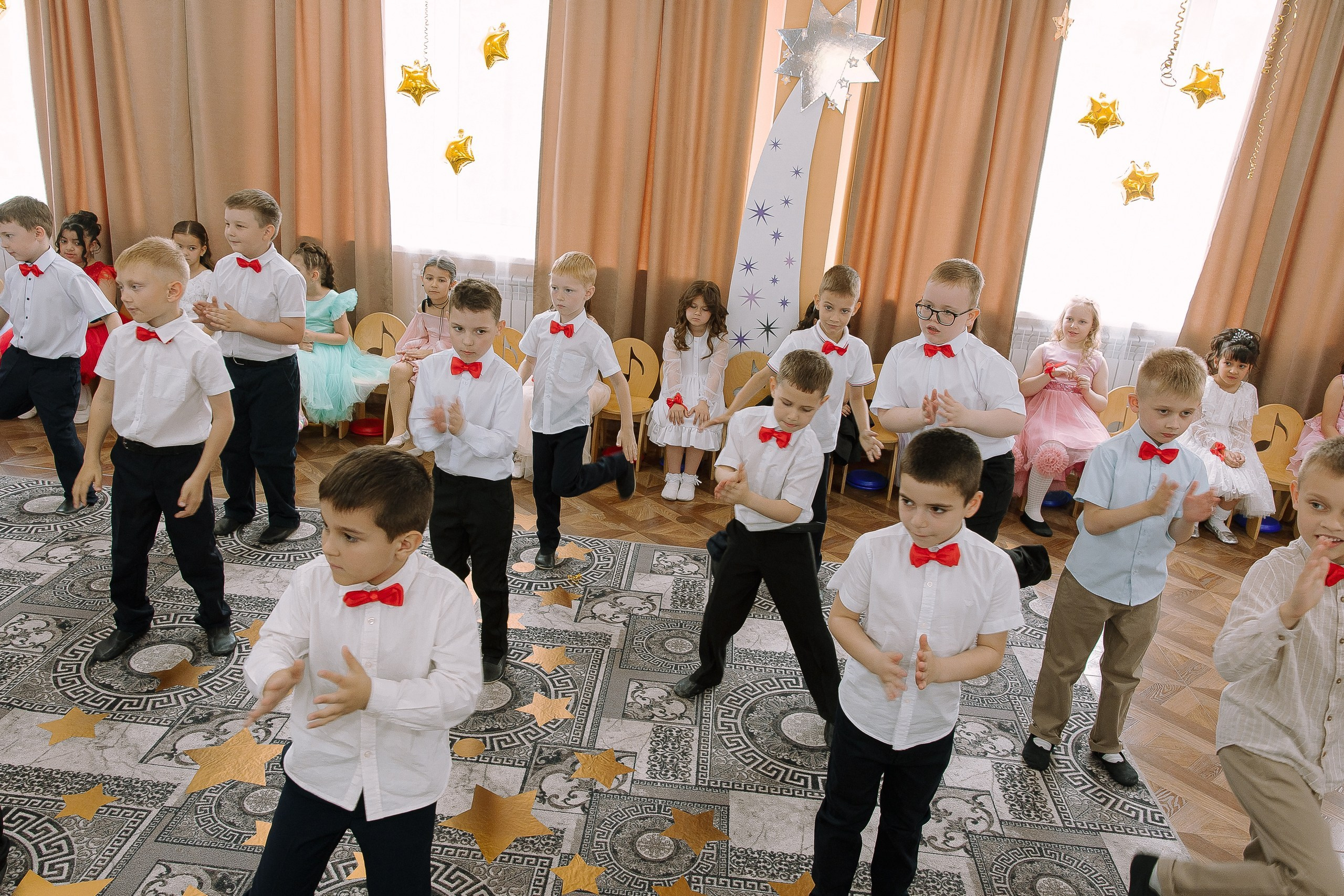 Выпускной в ДС 26. Выпускные альбомы Натальи Бутко: Новороссийск, Анапа, Геленджик