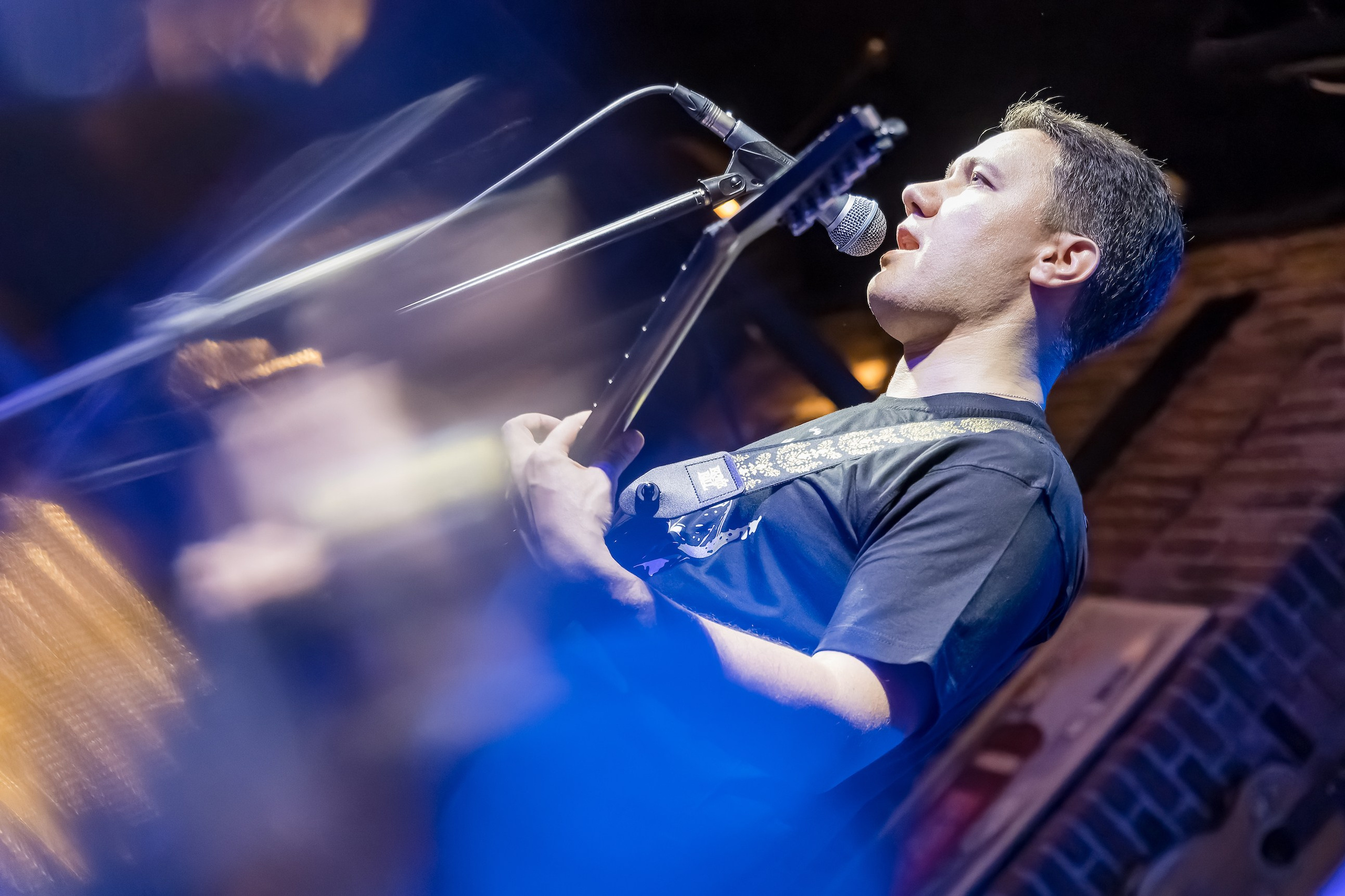 LifePub 29.03.2023. Московская кавер-группа BankBand