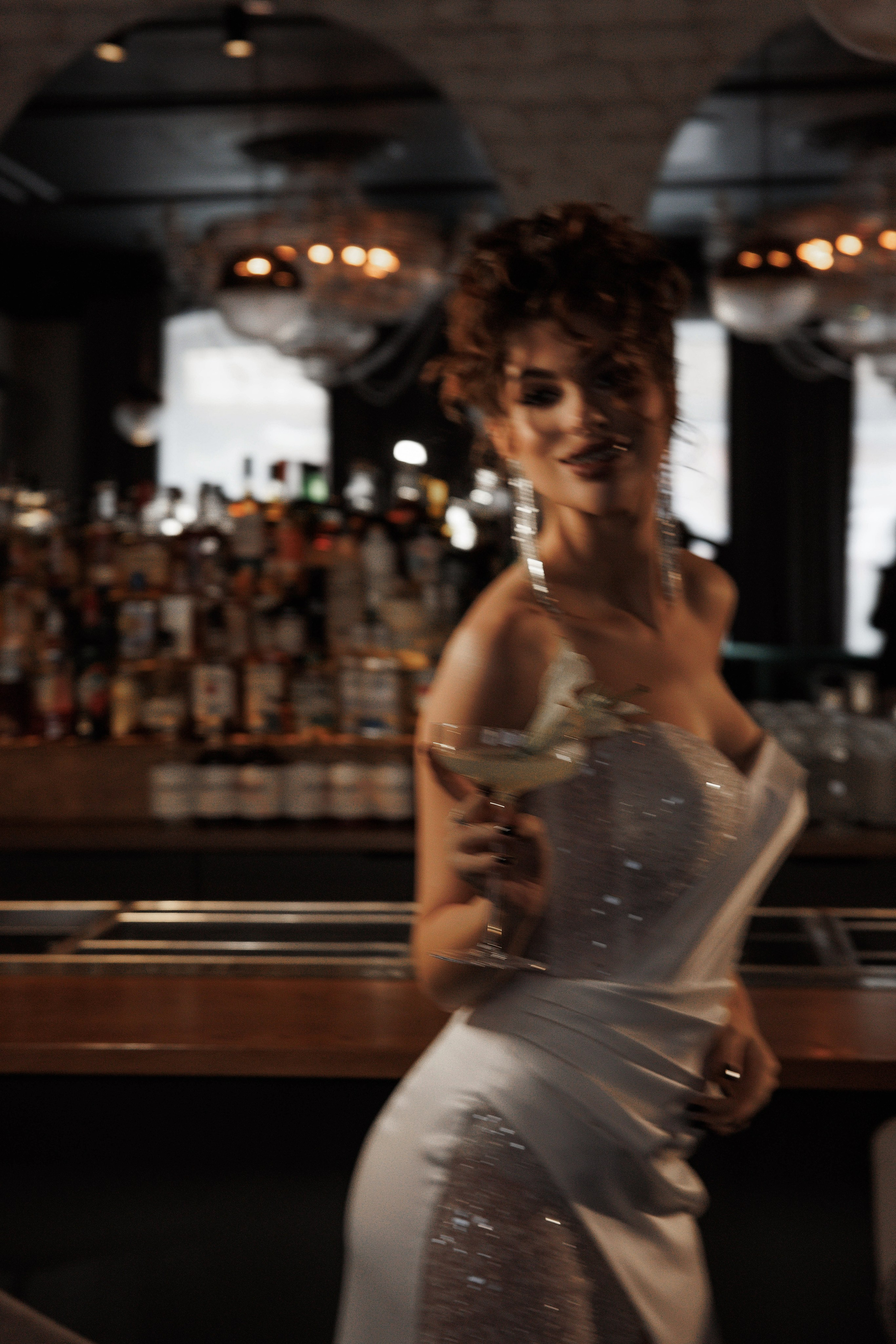 Свадебная серия в баре. Свадебный и семейный фотограф  во Владивостоке Ольга Украинец