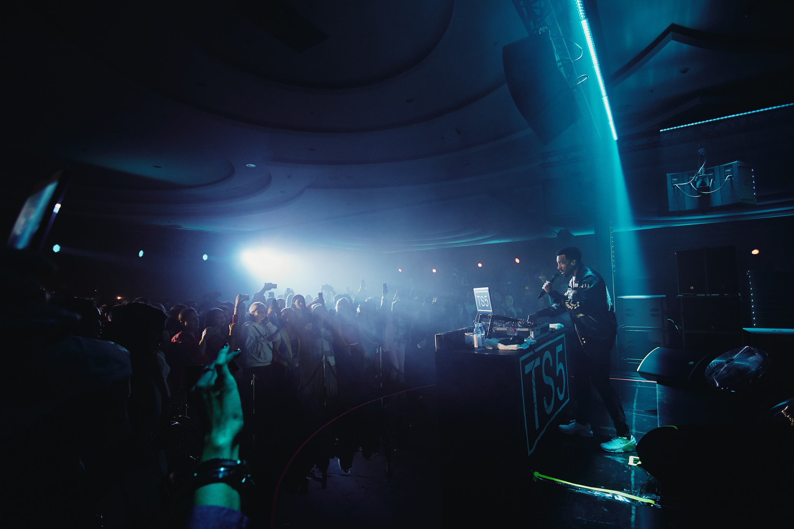 MERCEDES-BENZ STAR NIGHT. Photographer Nikita Starodubtsev Serbia, Montenegro, Georgia, Turkey