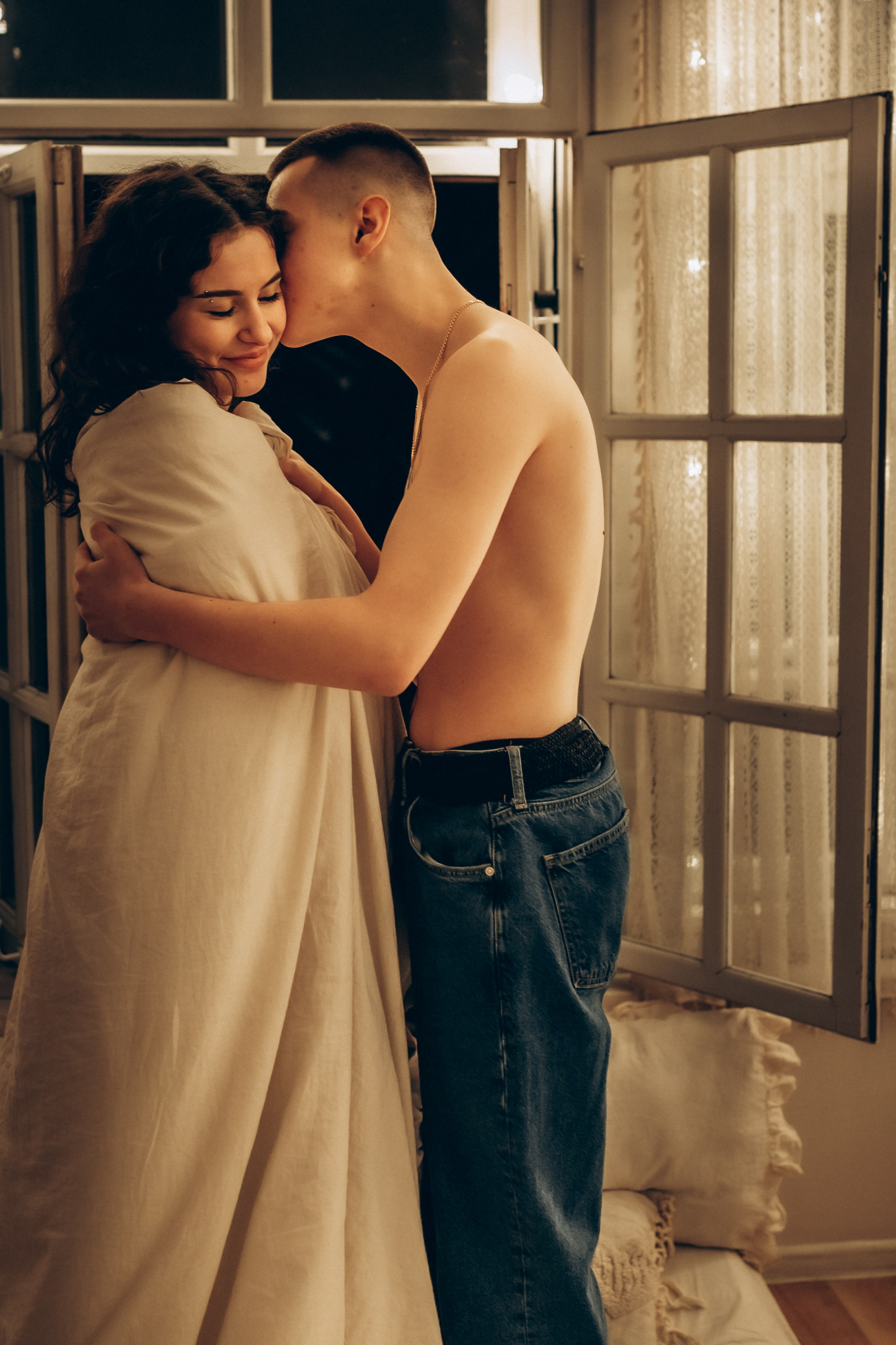 LoveStory Никита и Лиза в студии. Фотограф Санкт-Петербург Князева Елизавета