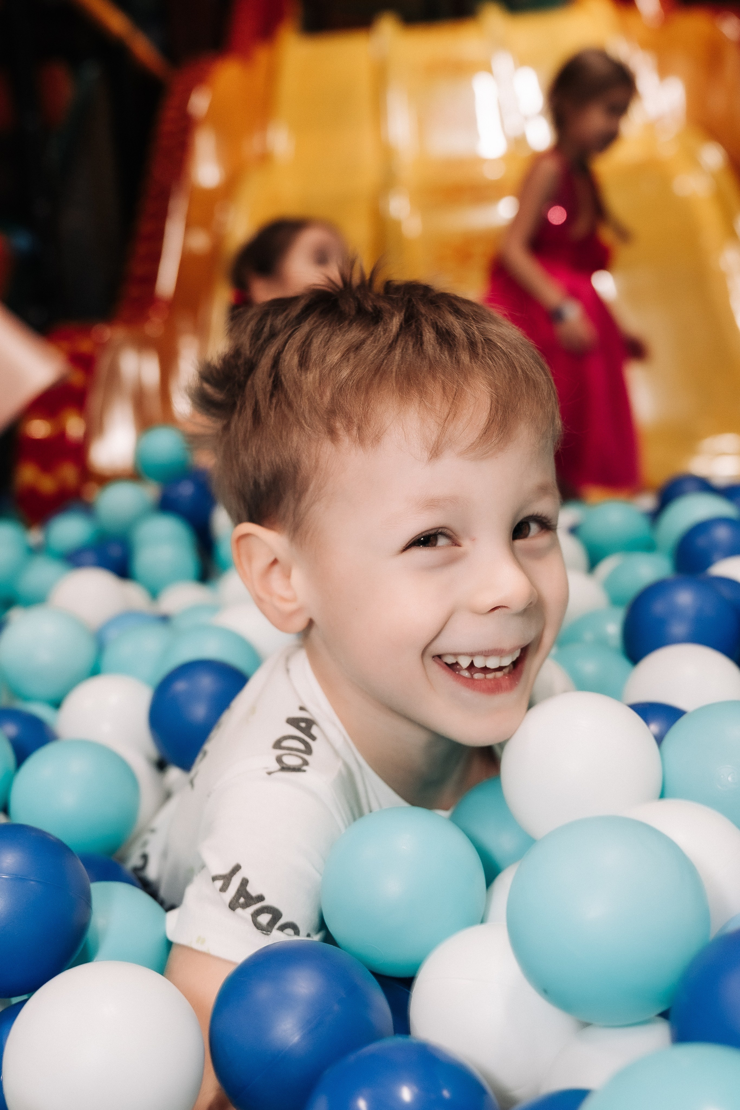 День рождения в Takaboom Vegas Крокус Сити. Свадебный и семейный фотограф в Москве и МО Геннадий Туманцев