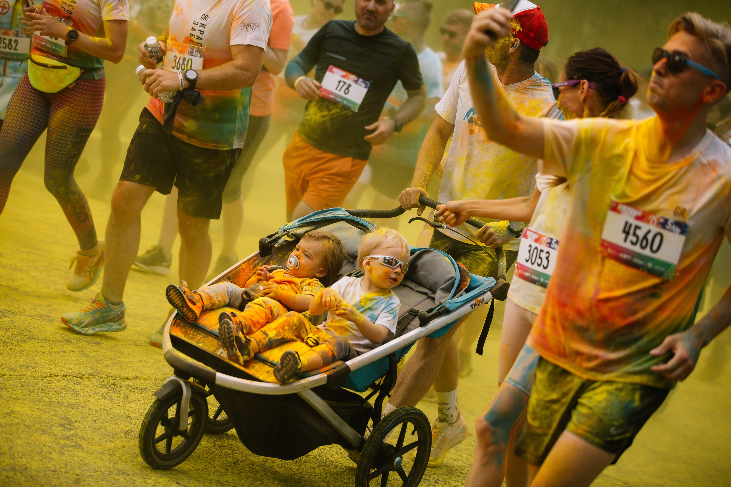 Красочный забег. Свадебный Семейный Репортажный фотограф в Москве