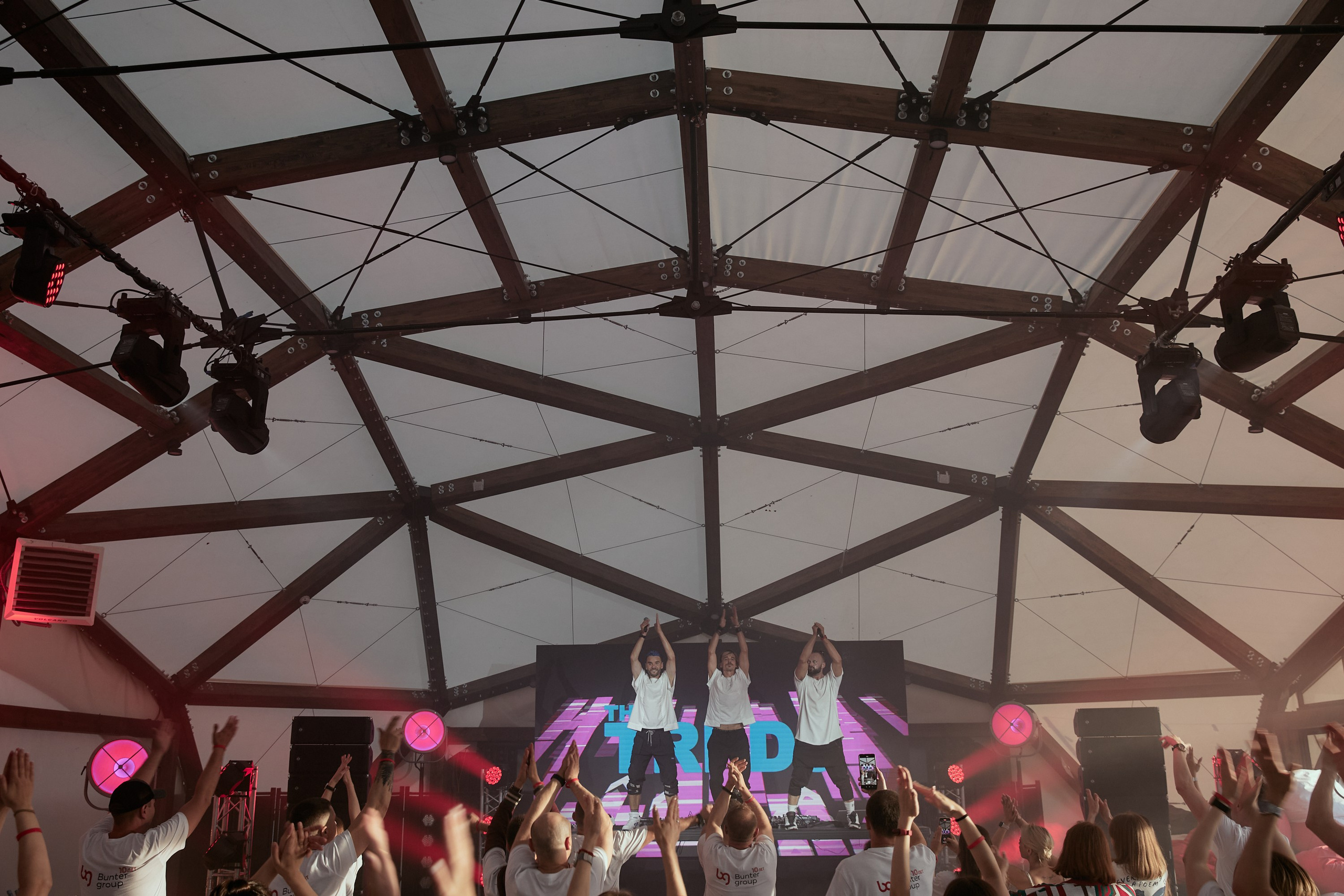 BUNTER GROUP. Дмитрий Мазуркевич: Профессиональный Репортажный Фотограф