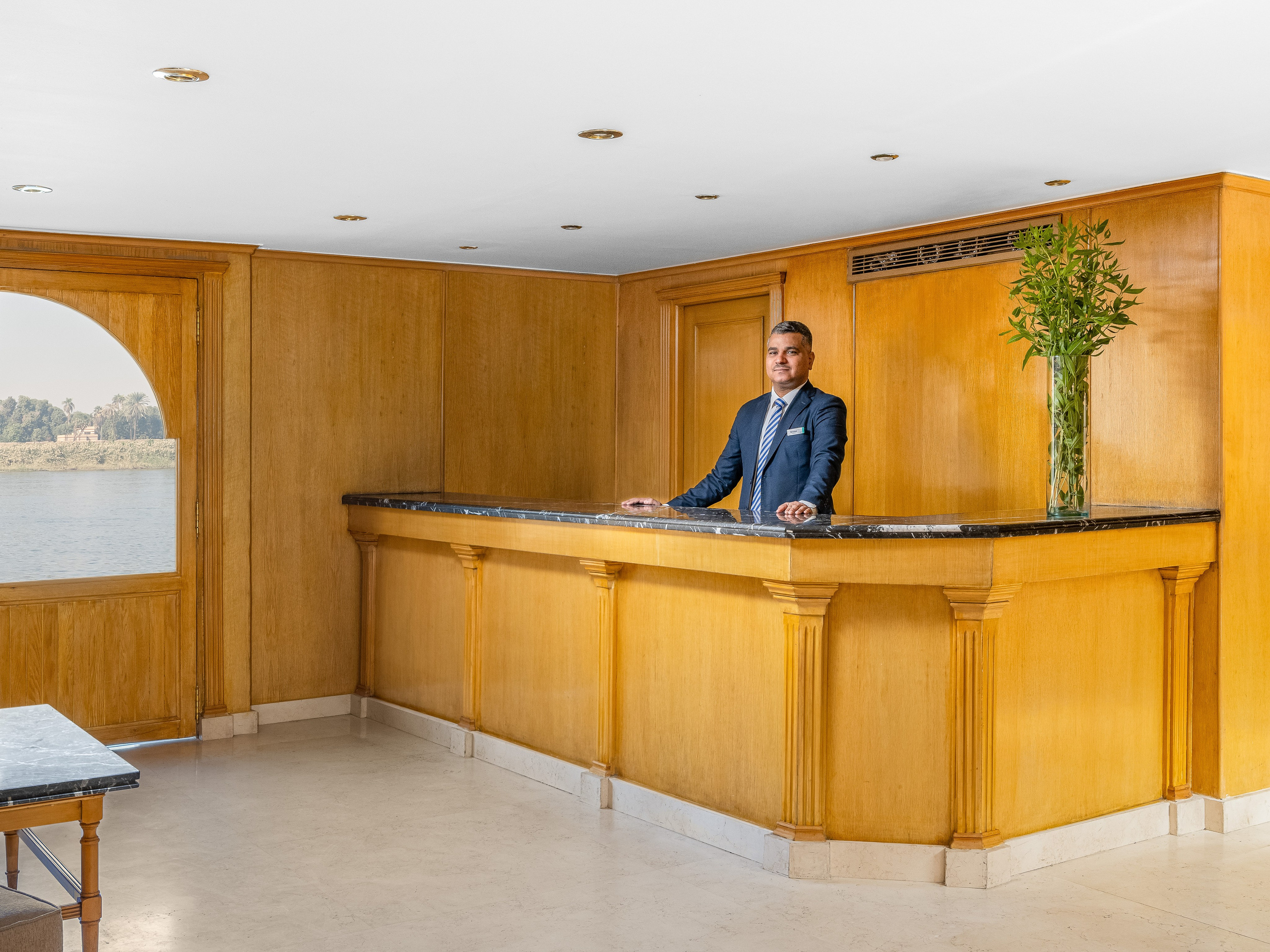 Теплоход Jaz Al Qassida Luxor. Вячеслав Лазарев фотографирую интерьеры