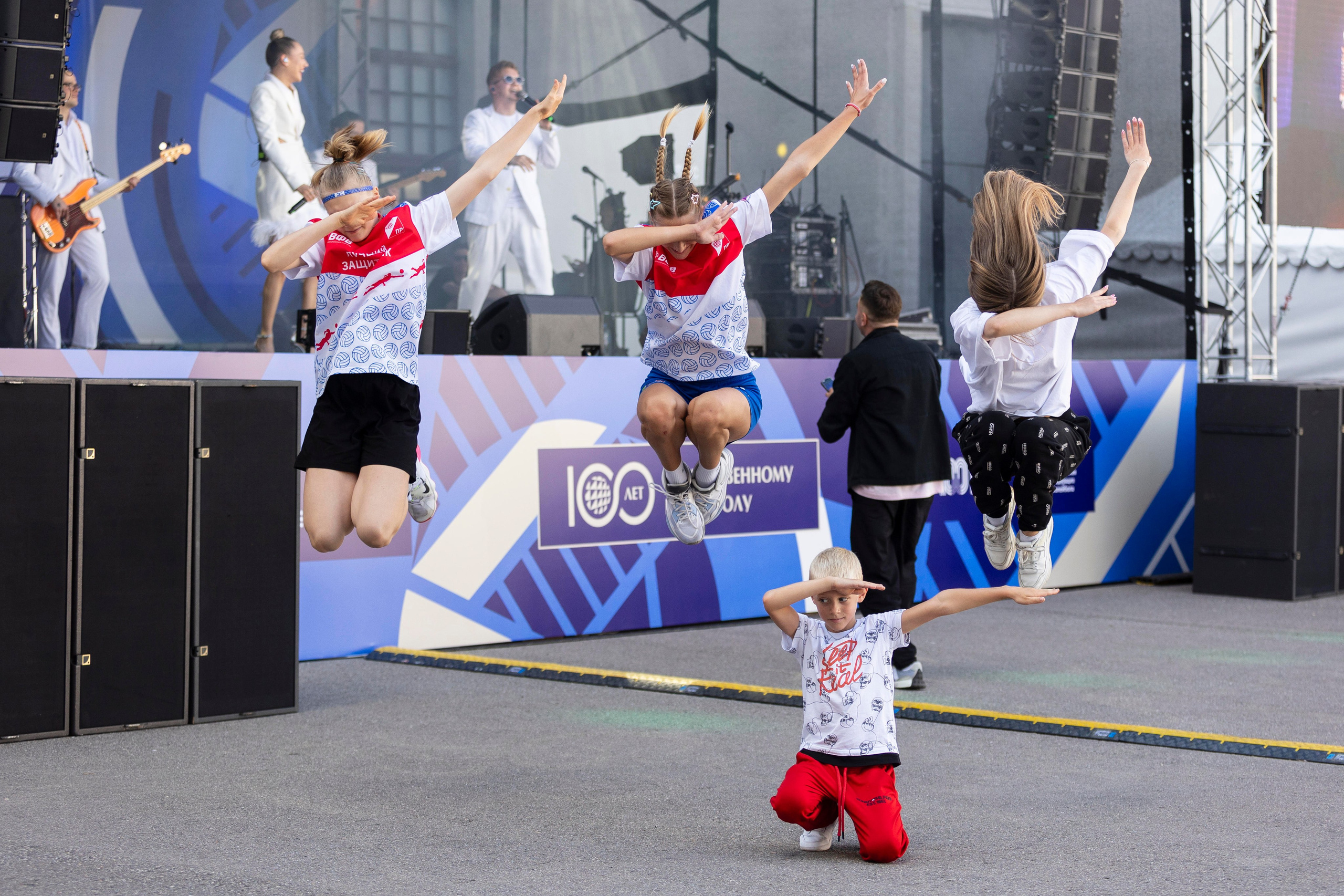 100 ЛЕТ ОТЕЧЕСТВЕННОМУ ВОЛЕЙБОЛУ. Фотограф Георгий Нигматулин