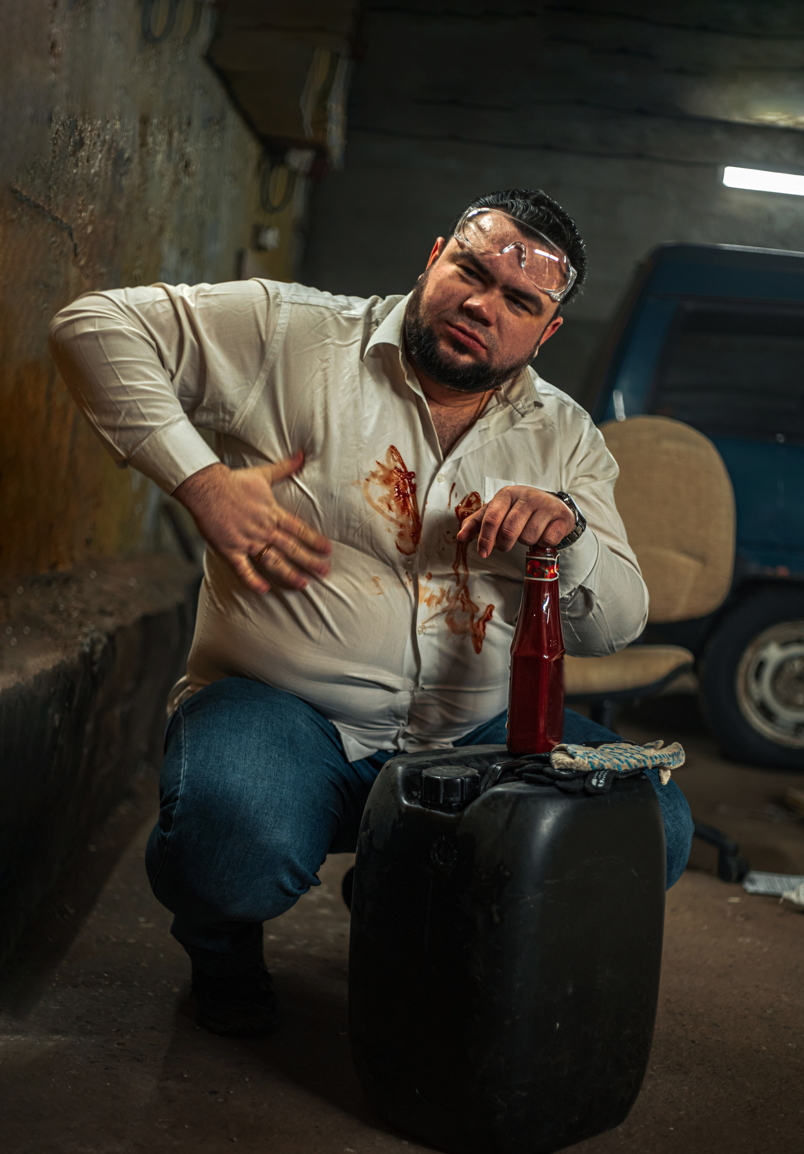 Фотосессия в образе неопрятного рабочего в автомастерской. Бизнес фото. Бизнес фотограф Ижевск — Назаров Роман