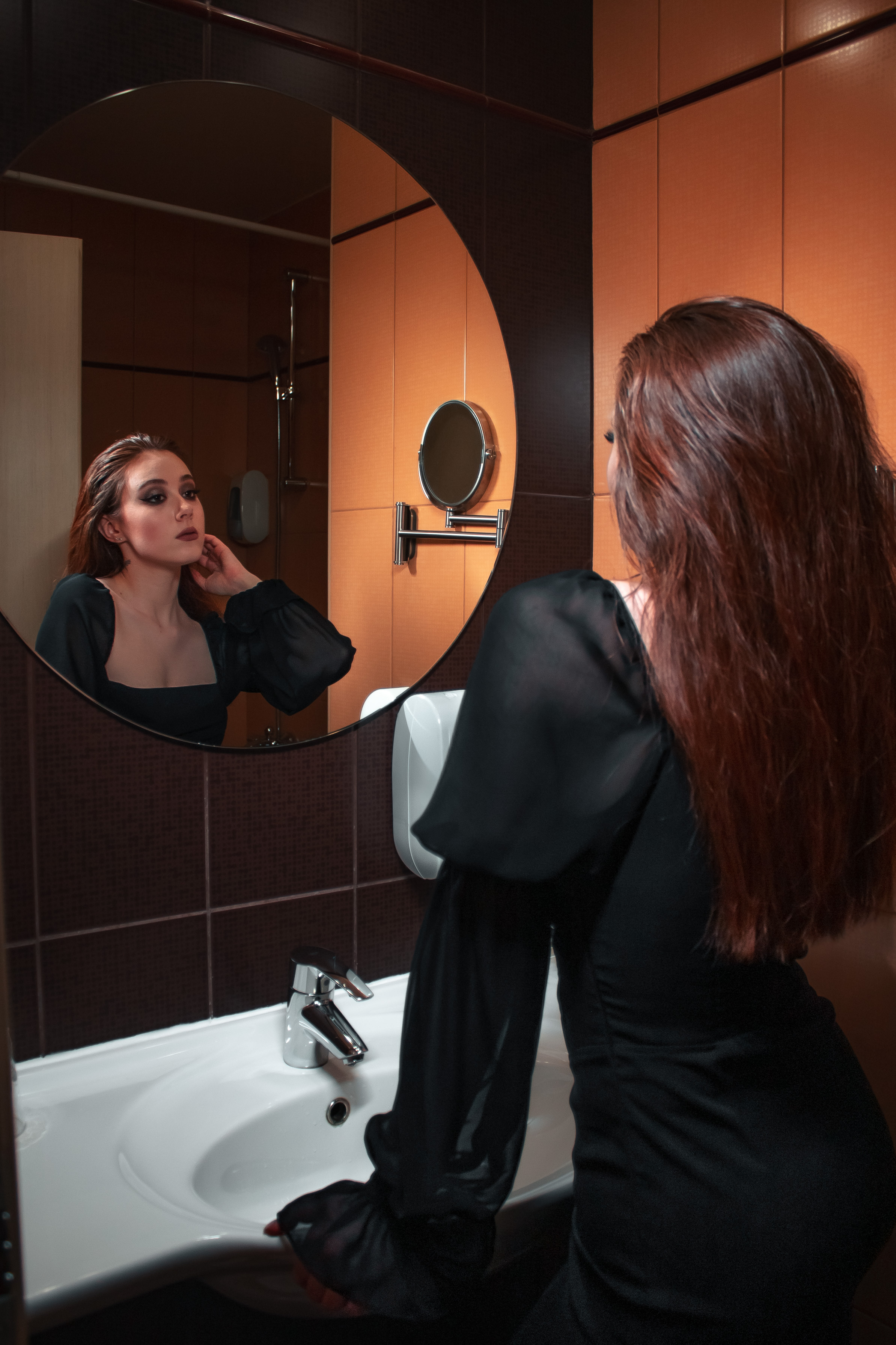 Фотосессия девушки в уборной в Ижевске. Бизнес фотограф Ижевск — Назаров Роман