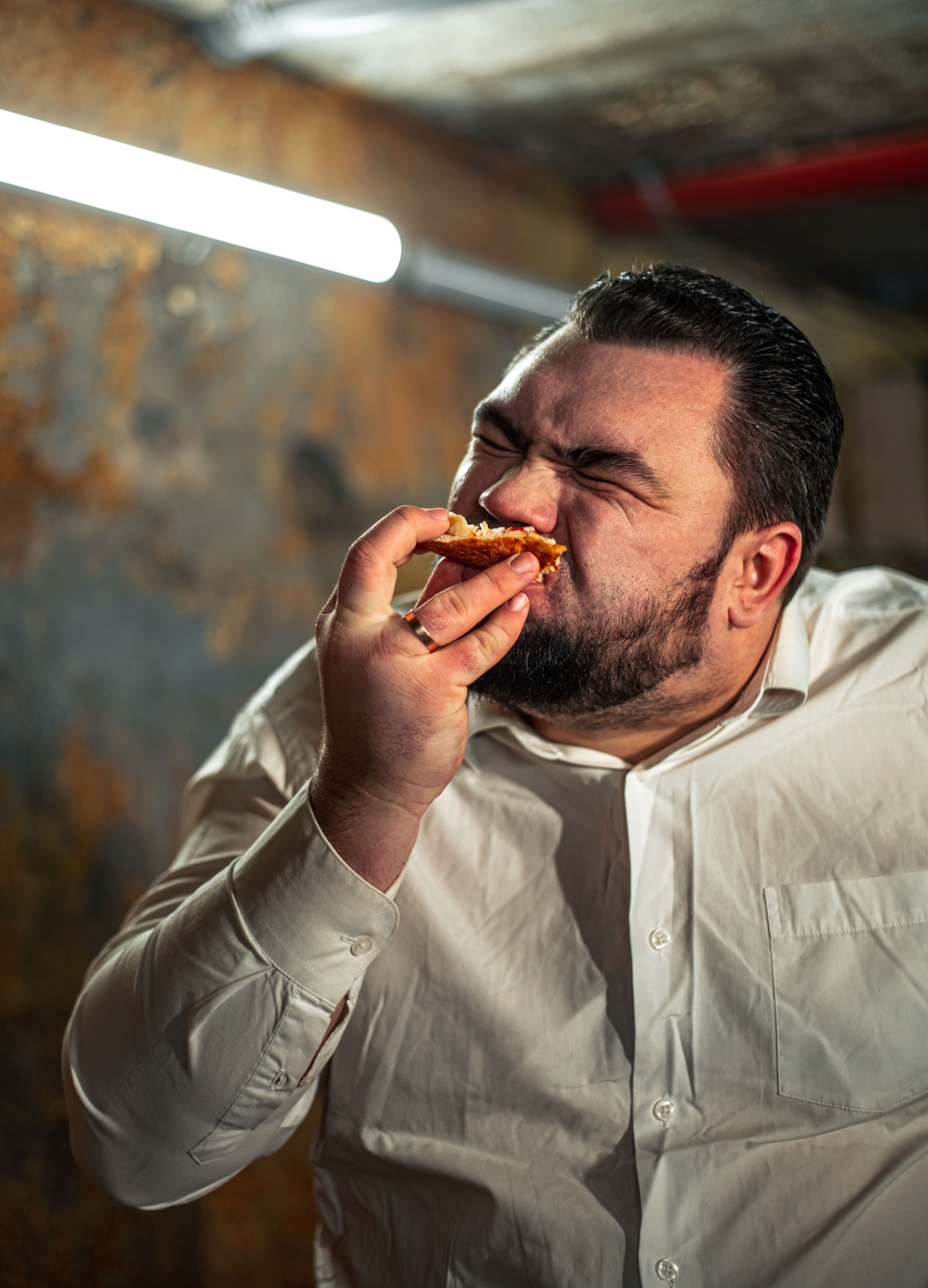 Фотосессия в образе неопрятного рабочего в автомастерской. Бизнес фото. Бизнес фотограф Ижевск — Назаров Роман