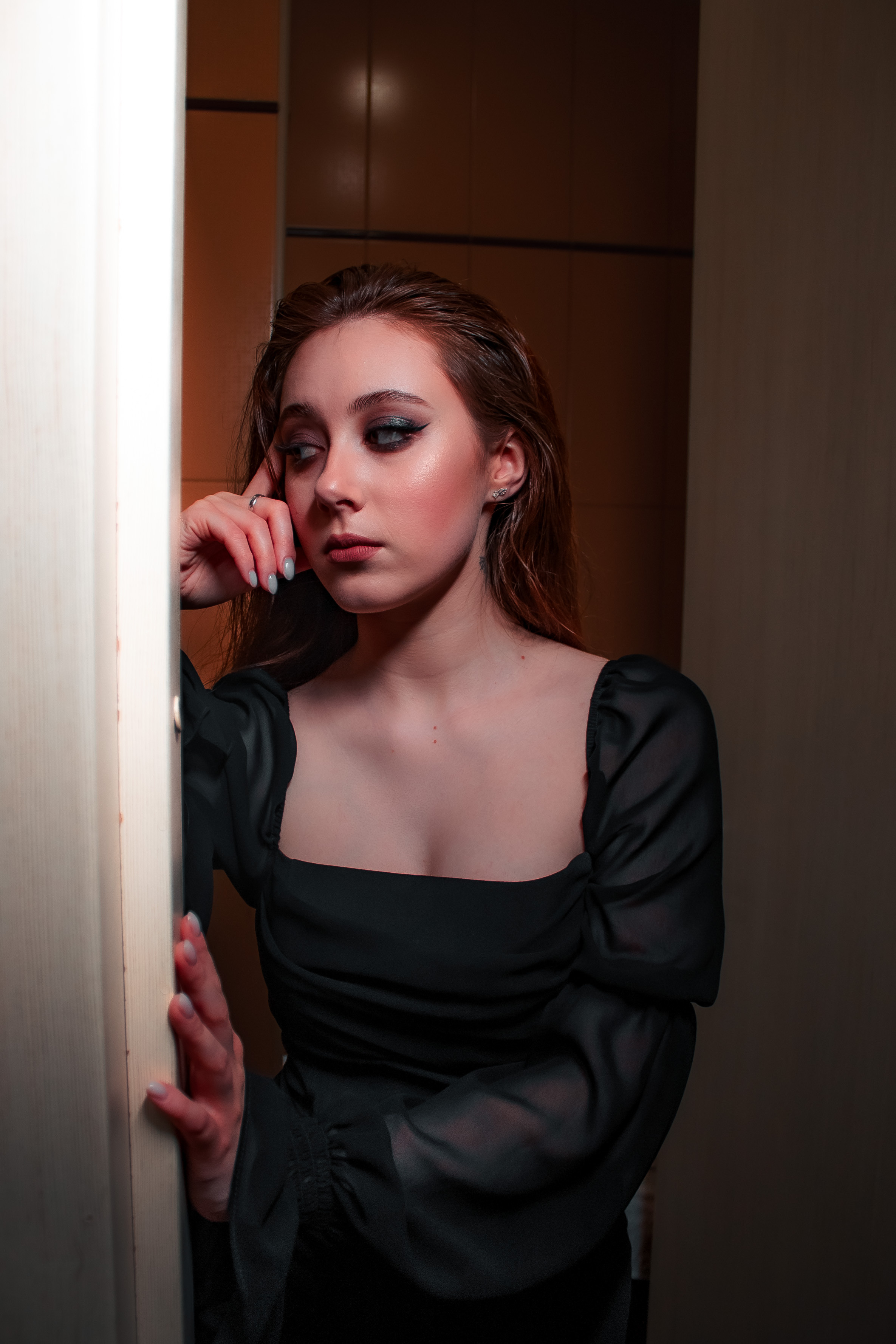 Фотосессия девушки в уборной в Ижевске. Бизнес фотограф Ижевск — Назаров Роман