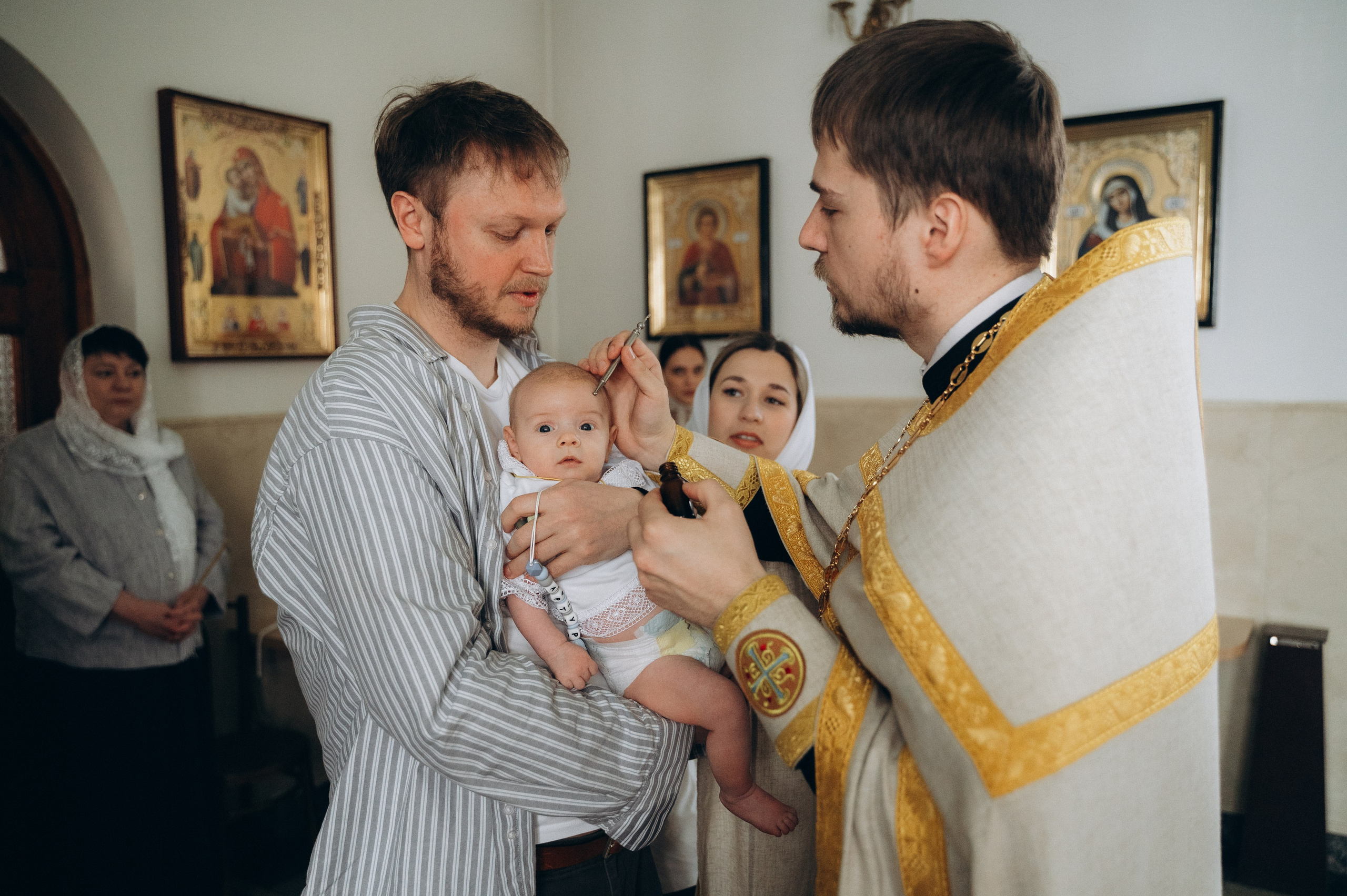 Крещение Артура (Храм Марии Магдалины). Семейный фотограф в Минске Дарья Дреко