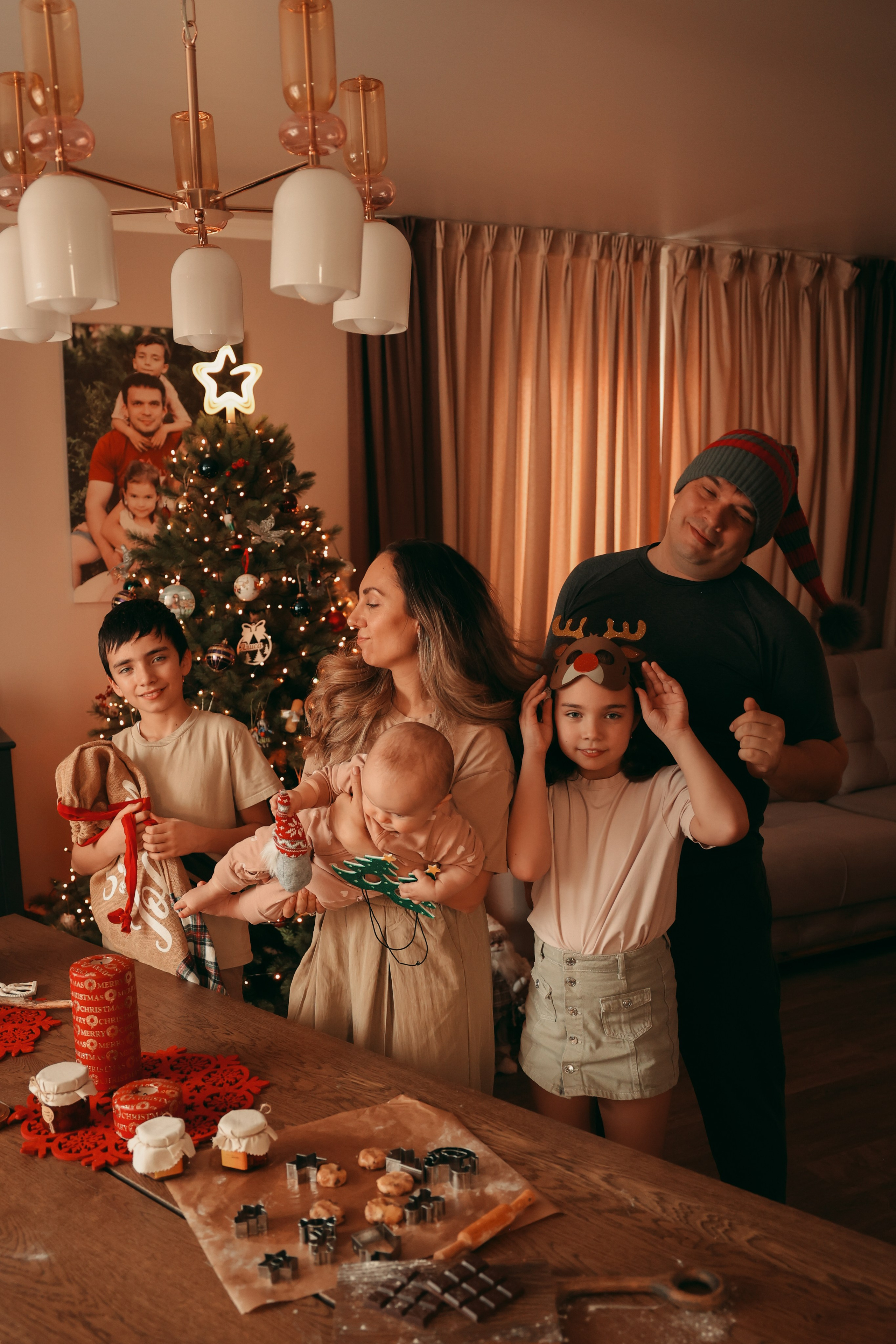 Новогоднее печенье всей семьей. Ваш семейный newborn и lifestyle фотограф в СПБ Наталья Журавлева