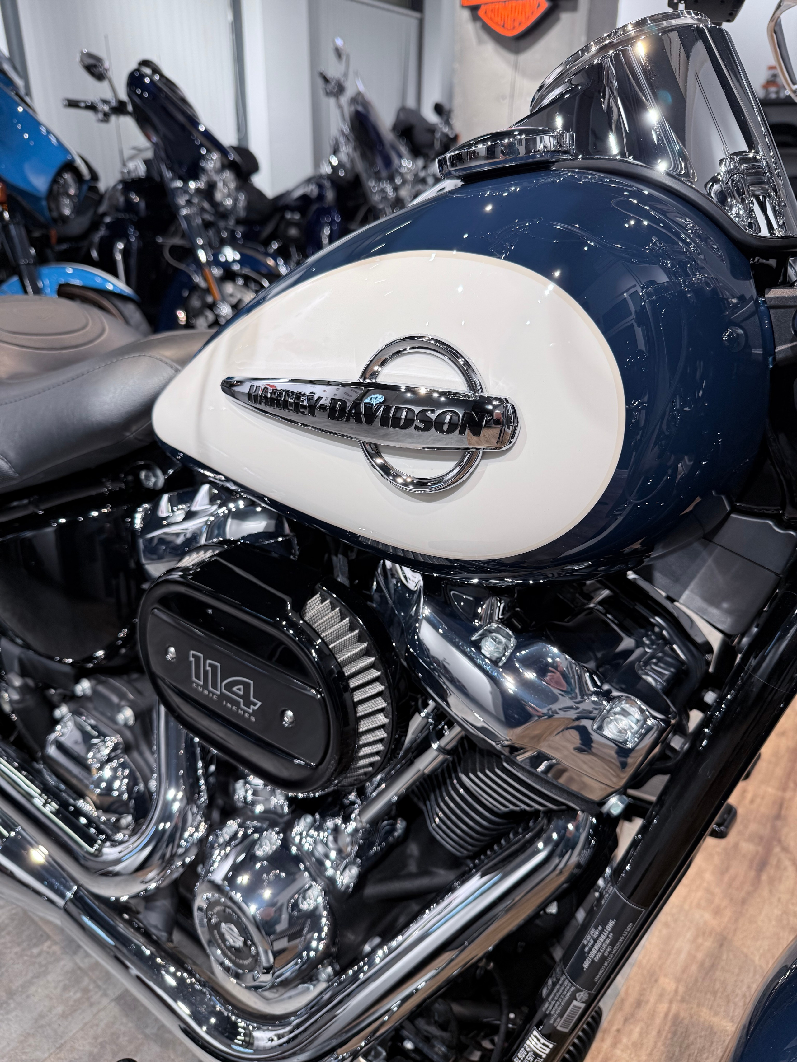 114 Heritage NEW (Billiard Blue & White). Hello Davidson, Москва. Только хорошие мотоциклы…