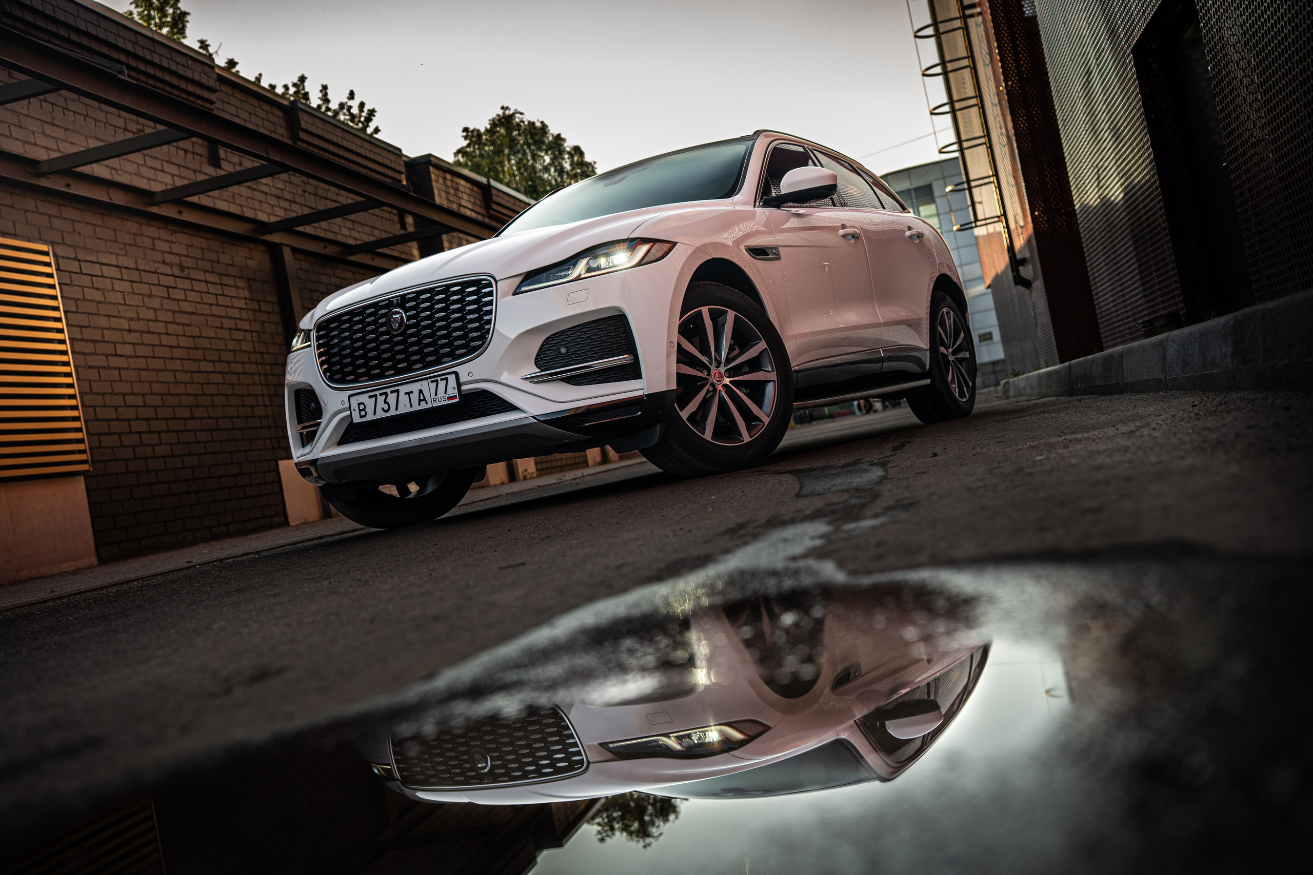 JAGUAR F-PACE. OZ Production