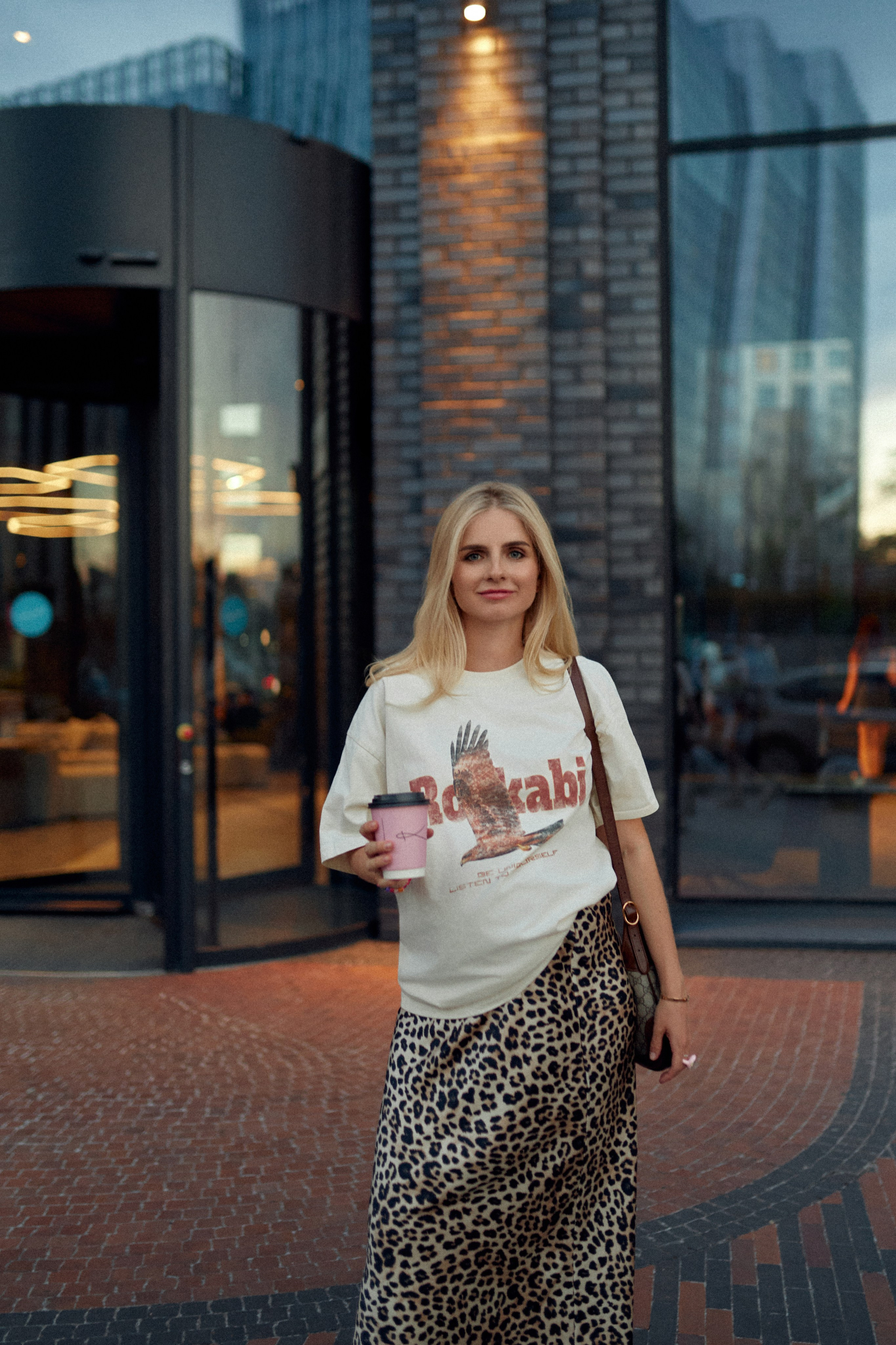 Стильная фотосессия беременности. Сестры Карабаза. Фотографы и ретушеры в Москве и Санкт-Петербурге