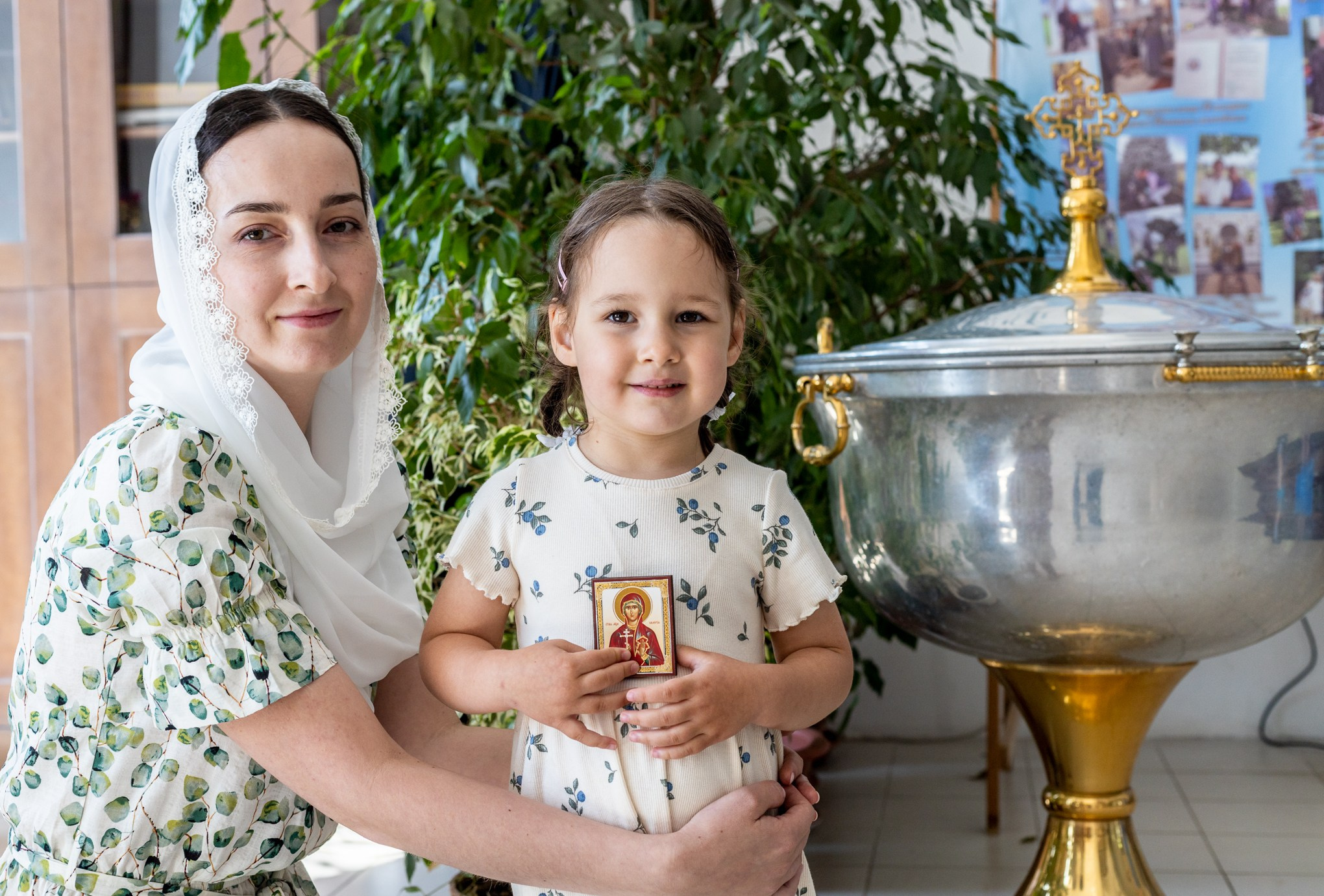 Свадьба, роспись в ЗАГСе, венчание, крещение, выписка из роддома — фотосъёмка. Визуальная упаковка брендов и проектов через фото и видеопроизводство