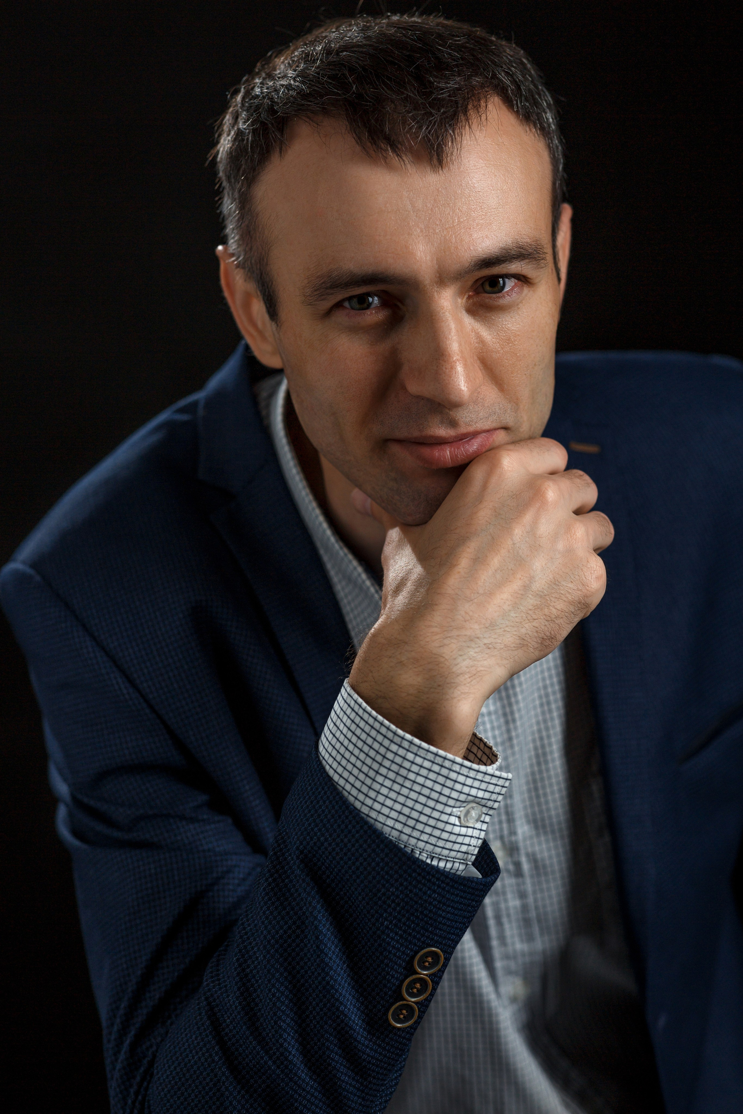 Мужской портрет. Фотограф в Твери Helga J. Fox