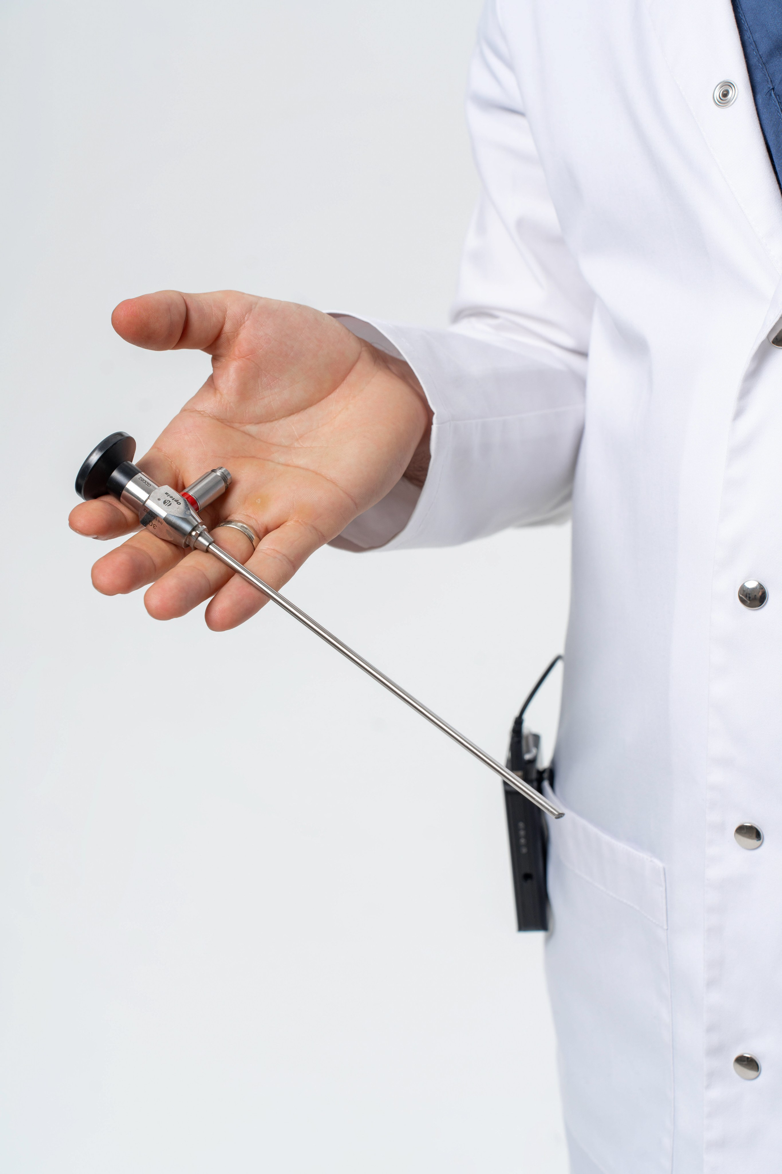 Фотосессия для лор врача в фотостудии в Москве