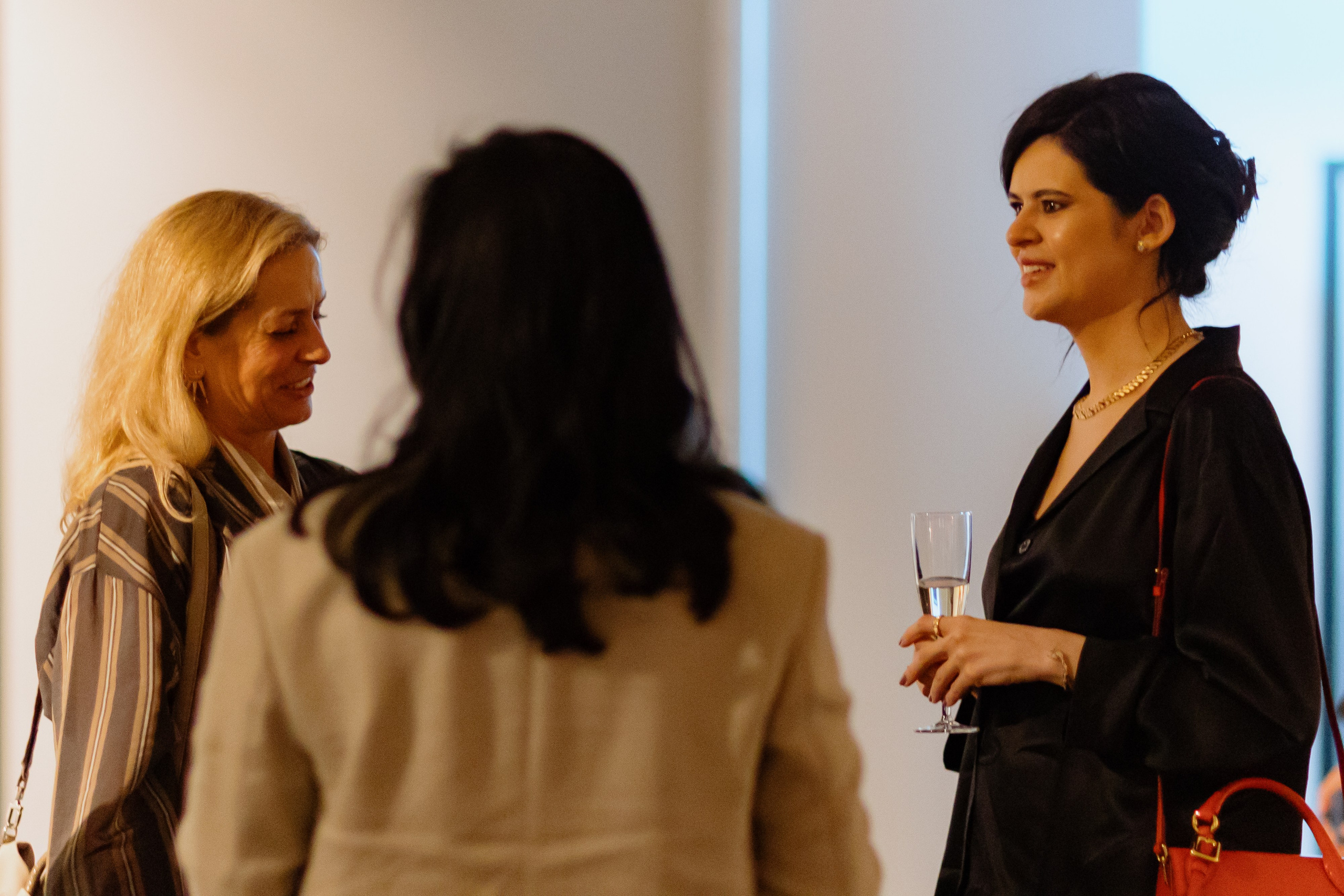 Фотограф на открытие выставки. Свадебный фотограф в Москве Мария Крош