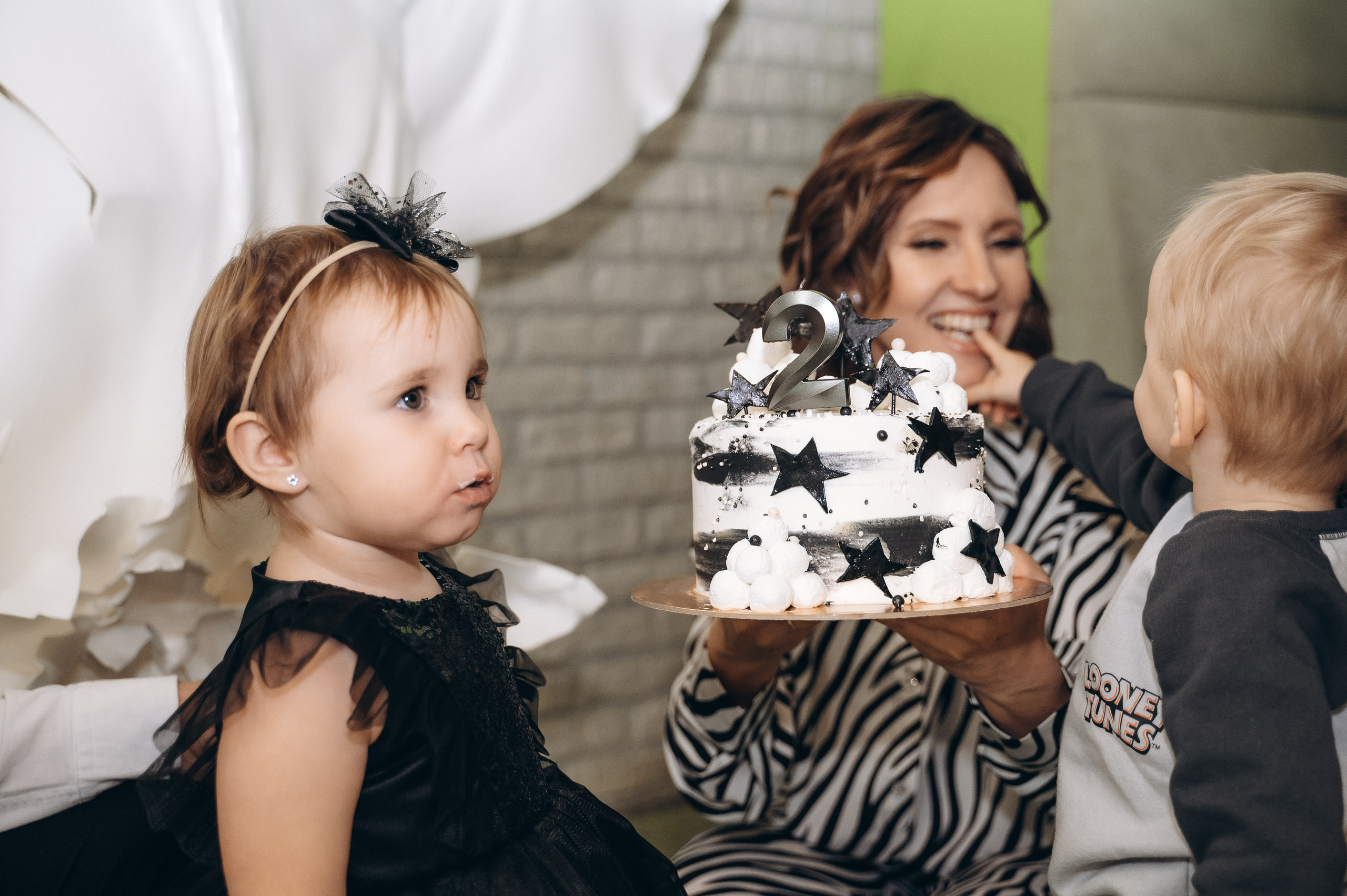 Анечке 2 года (MIA FAMILIA семейное кафе). Семейный фотограф в Минске Дарья Дреко