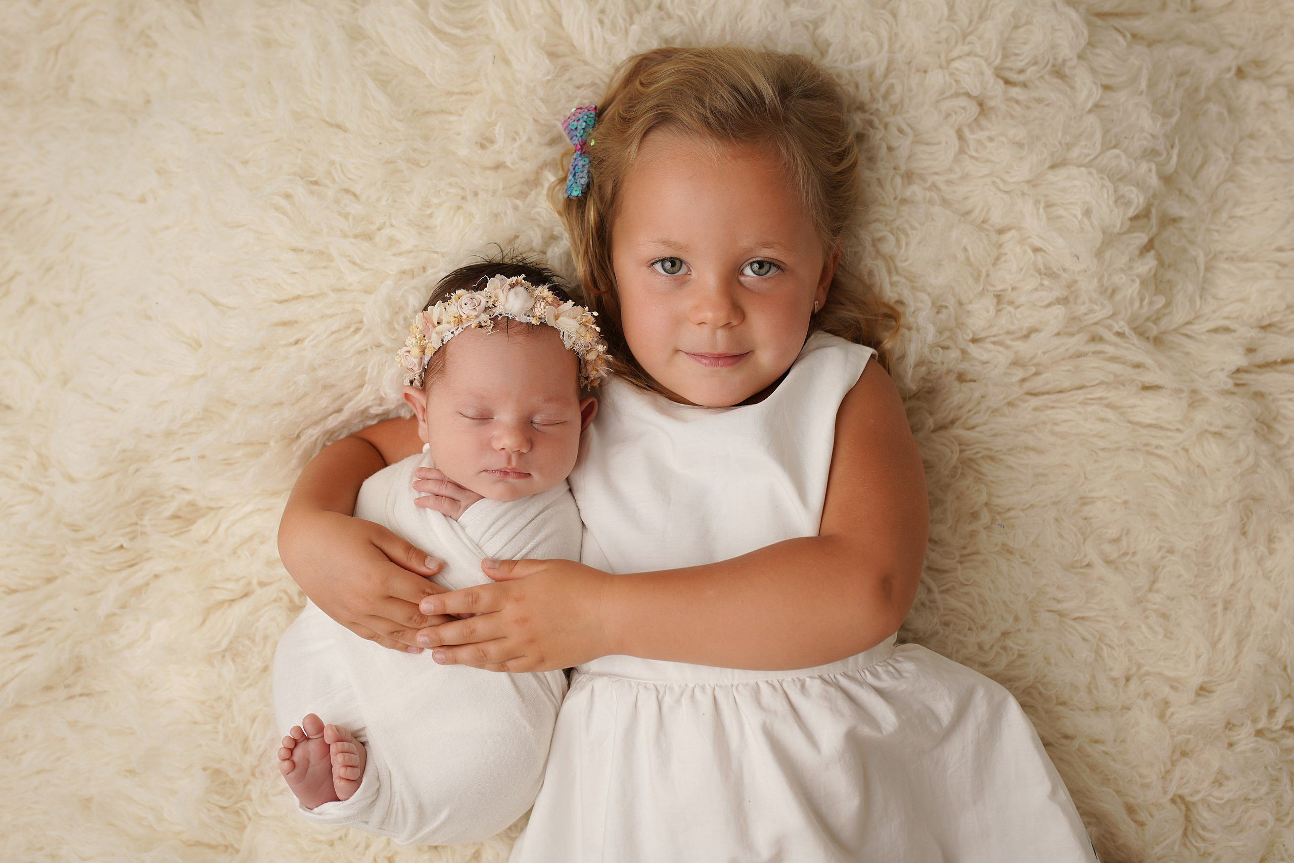 Новорождённые девочки. Детский фотограф и фотограф новорожденных в Калининград Оксана Иваний