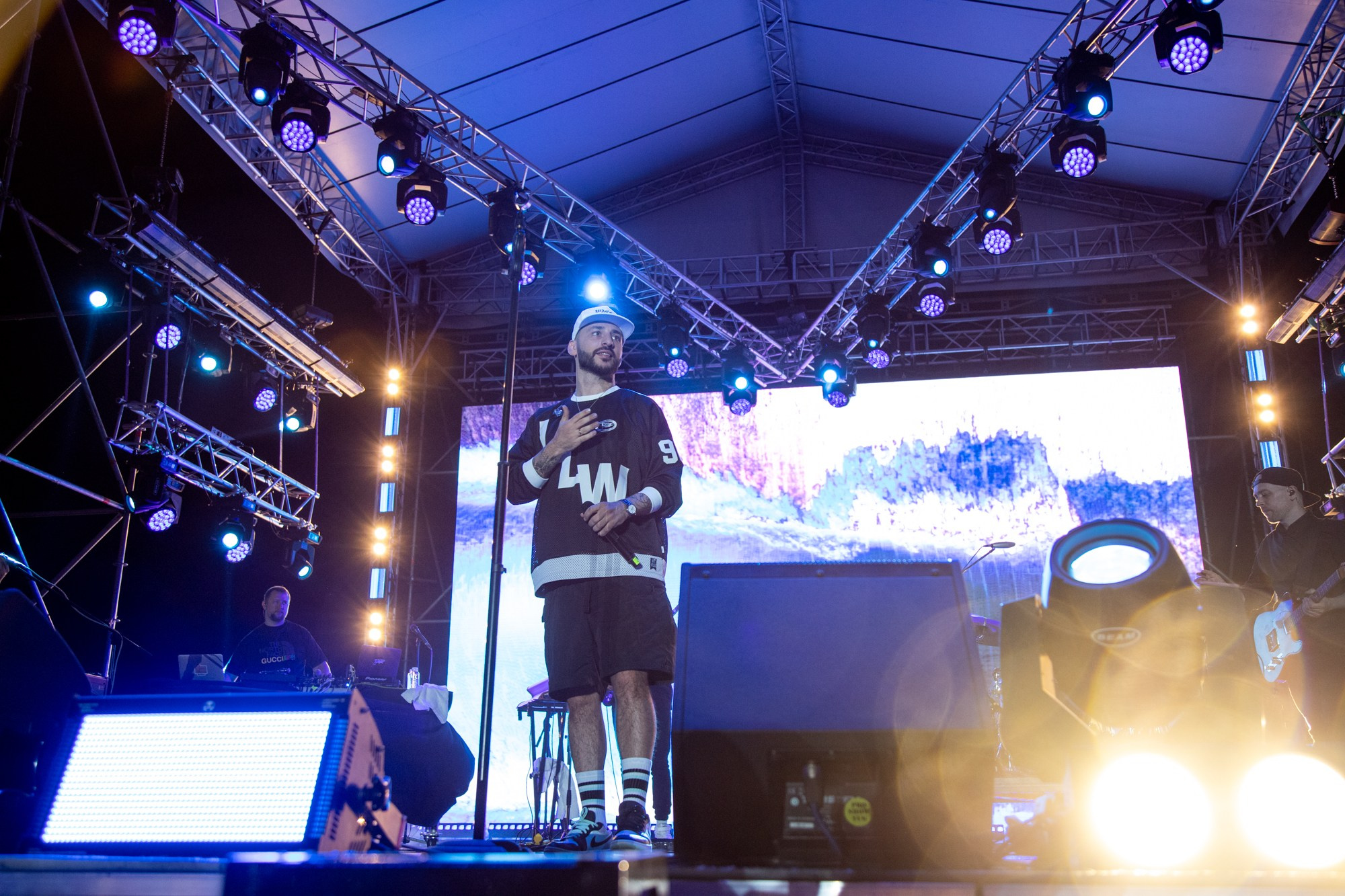 L'One. Репортажный, промышленный и маркетплейс-фотограф Дмитрий Чернат